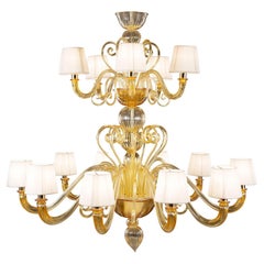 Lampadario artistico 10+5 bracci in vetro di Murano ambrato, paralumi avorio di Multiforme