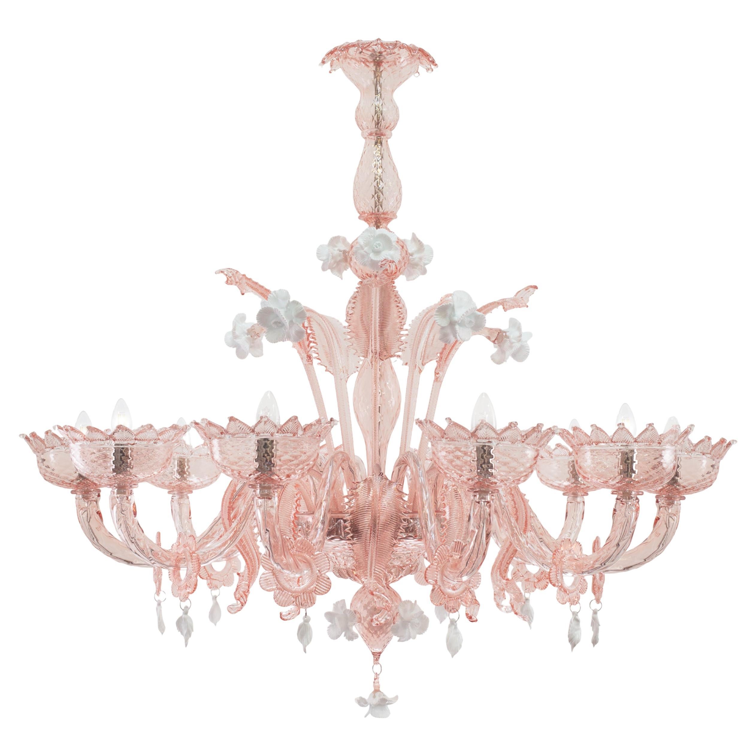 Künstlerischer Kronleuchter mit 10 Armen aus rosa Muranoglas und weißen Blumen von Multiforme im Angebot
