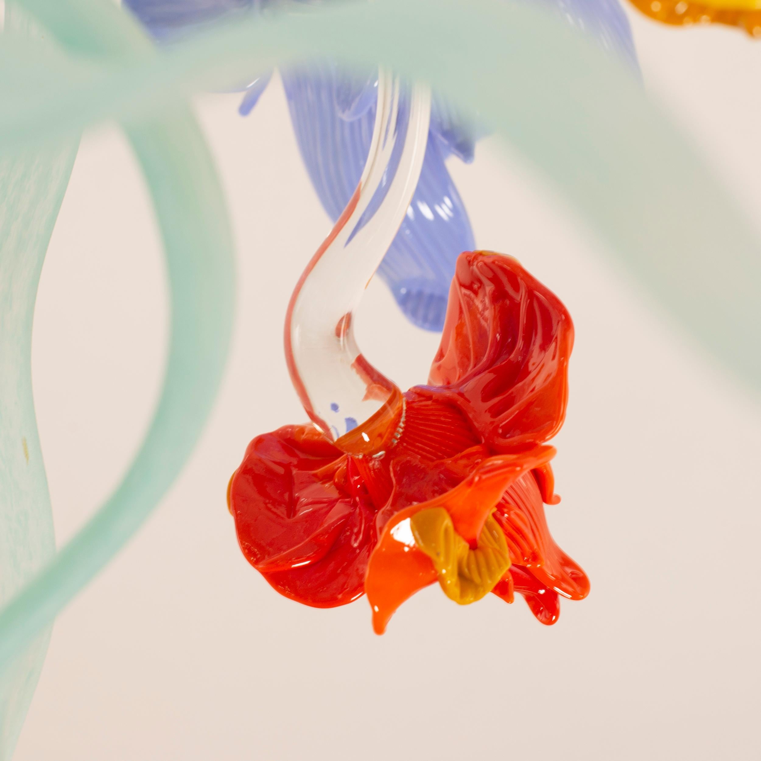 Lustre artistique 12 bras en verre de Murano transparent-polychrome Iris par Multiforme en vente 3