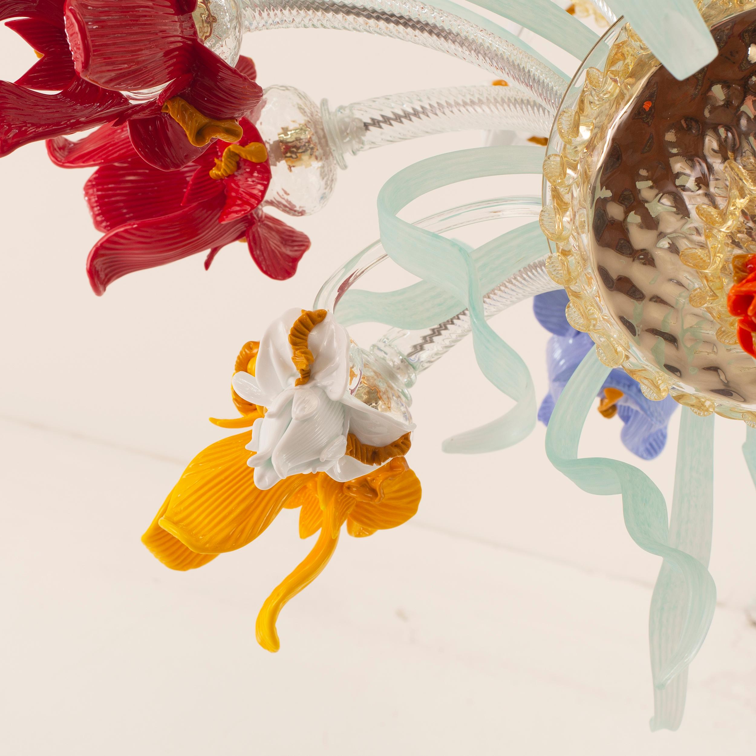 XXIe siècle et contemporain Lustre artistique 12 bras en verre de Murano transparent-polychrome Iris par Multiforme en vente