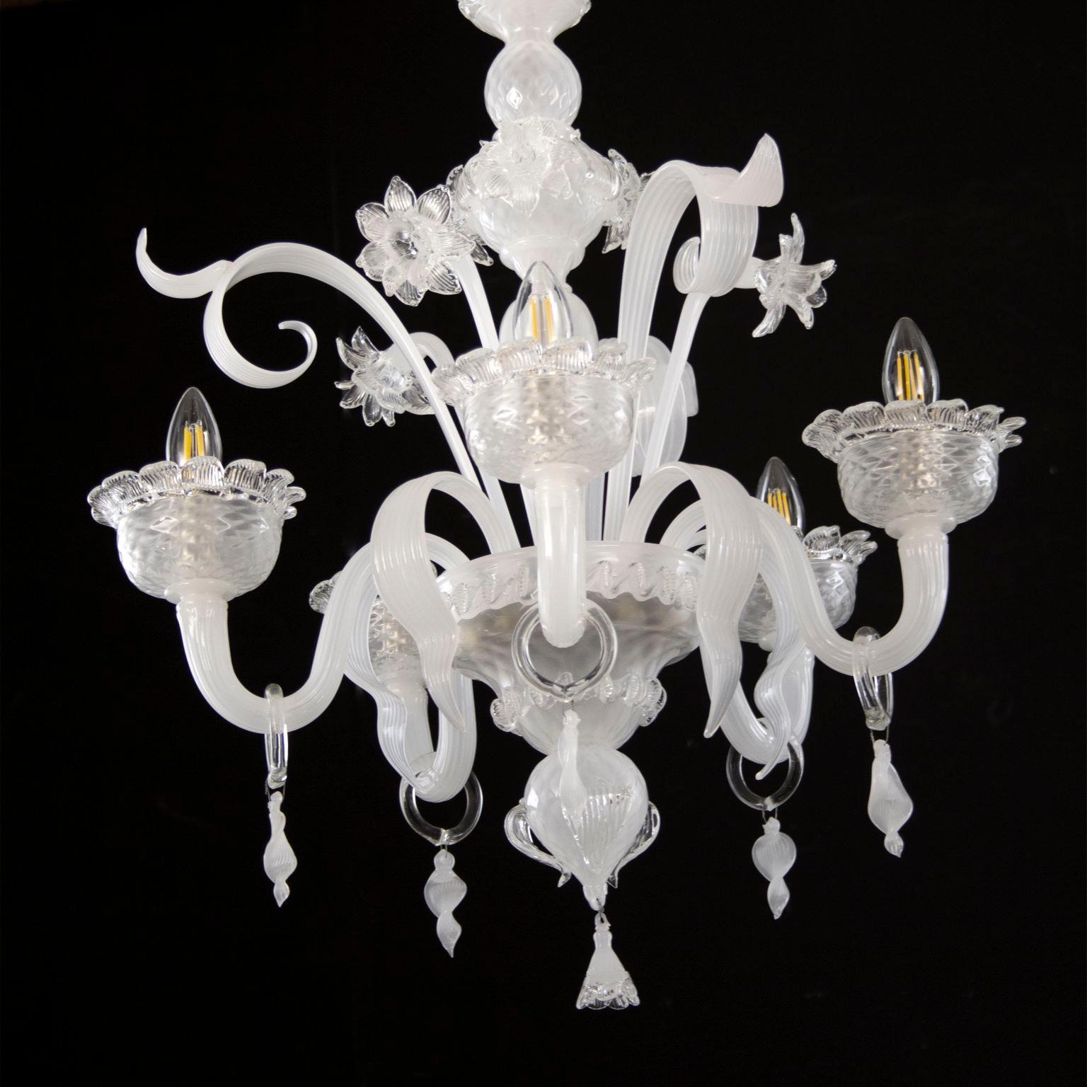 Italian Artistic Chandelier 5 Arms White Silk Murano Glass Clear Details by Multiforme For Sale