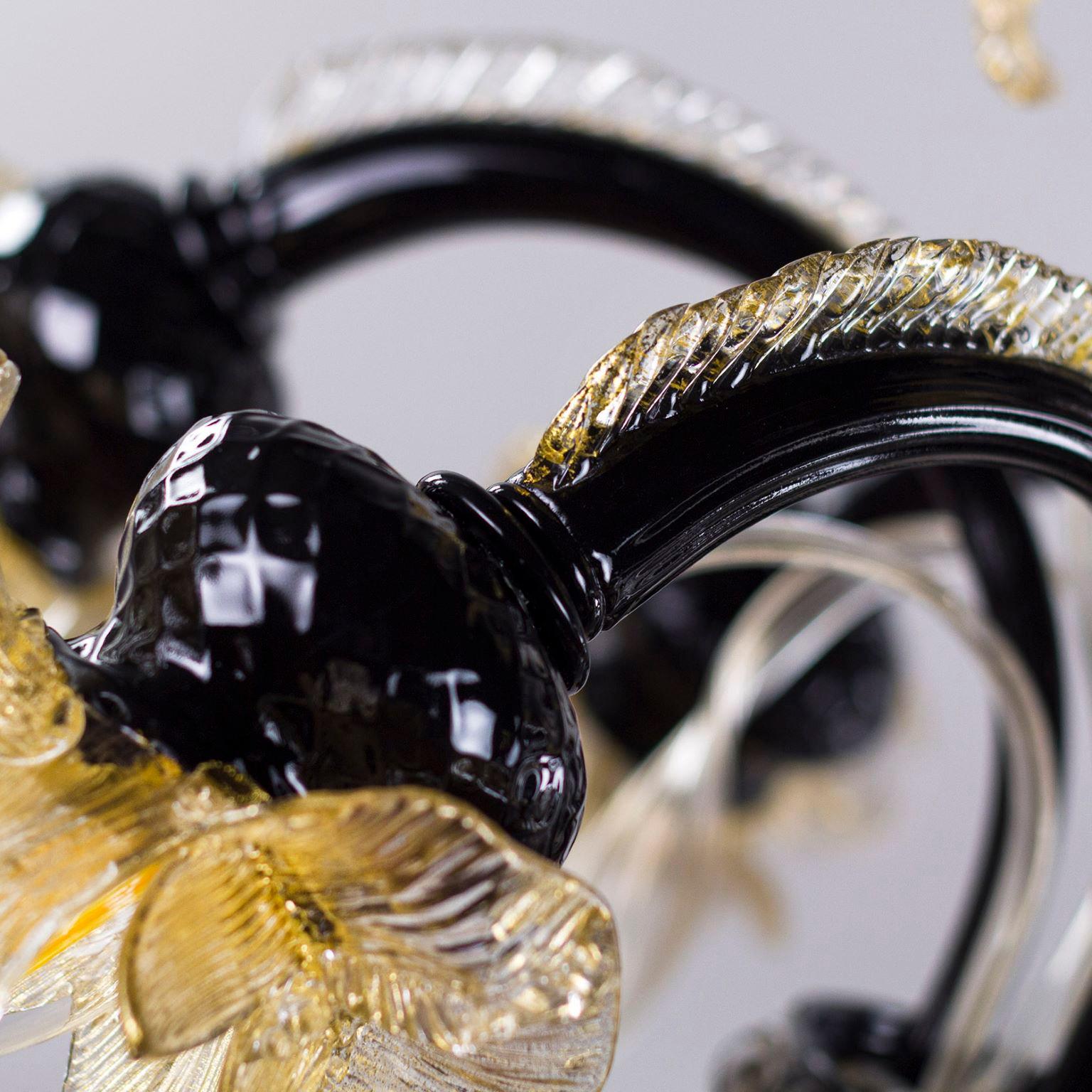 Other Artistic Chandelier 6Arms Black and Gold Murano Glass by Multiforme in stock For Sale