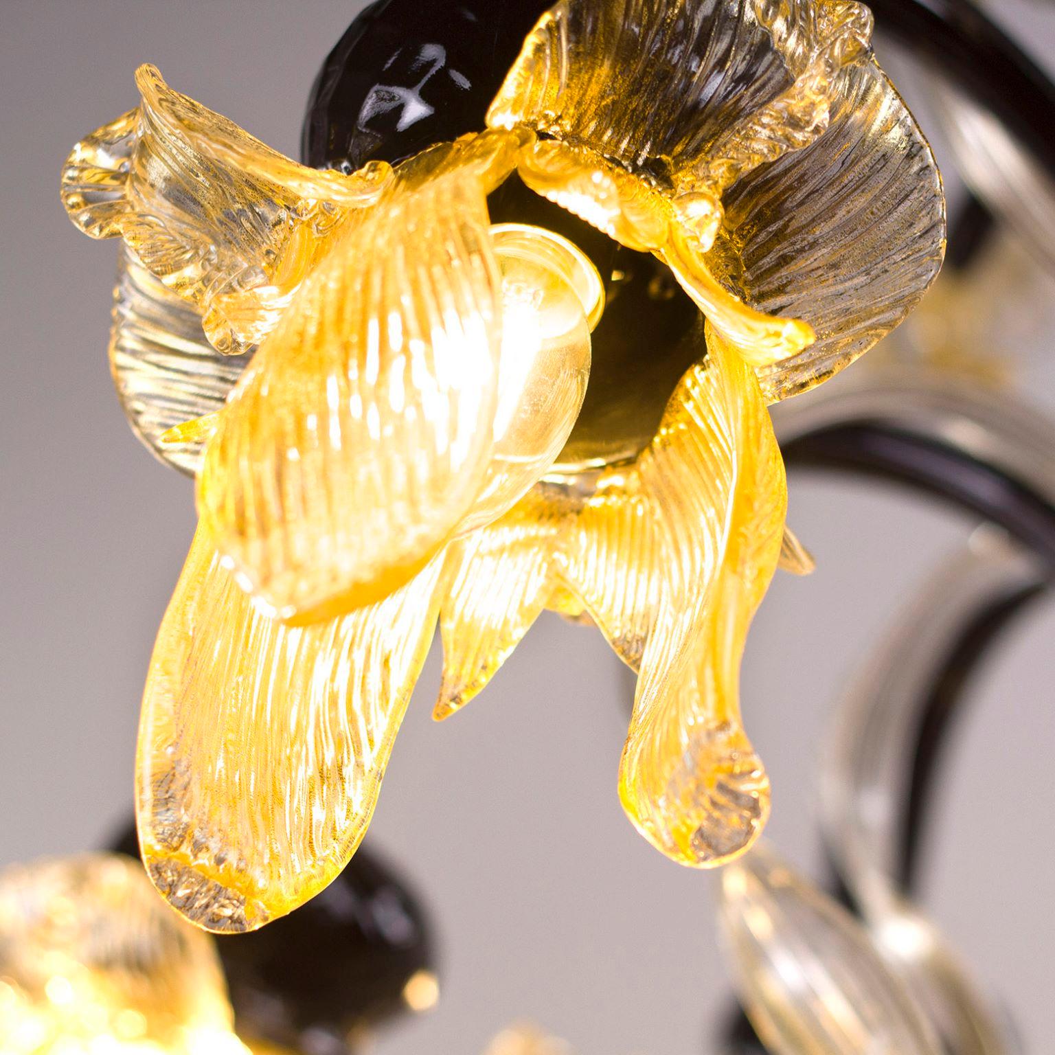 Italian Artistic Chandelier 6Arms Black and Gold Murano Glass by Multiforme in stock For Sale