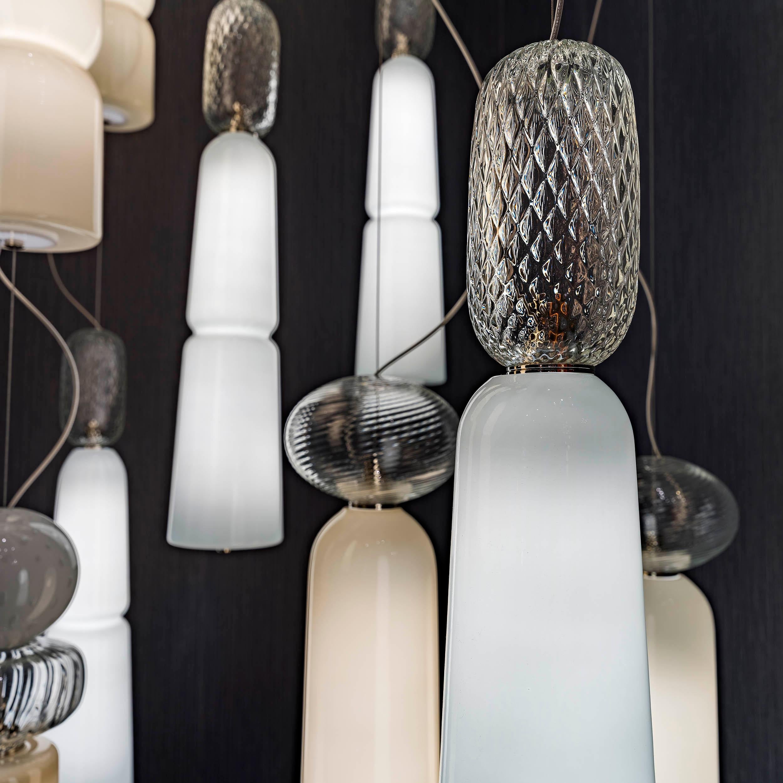 Vetro artistico Lampadario Artistico Charis 23 luci in vetro di Murano fatto a mano da Multiforme in vendita