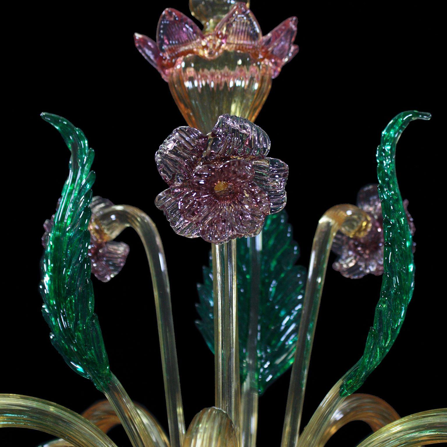 Lámpara de pie artística 5 brazos ámbar cristal de Murano, detalles coloridos by Multiforme en Nuevo estado para la venta en Trebaseleghe, IT