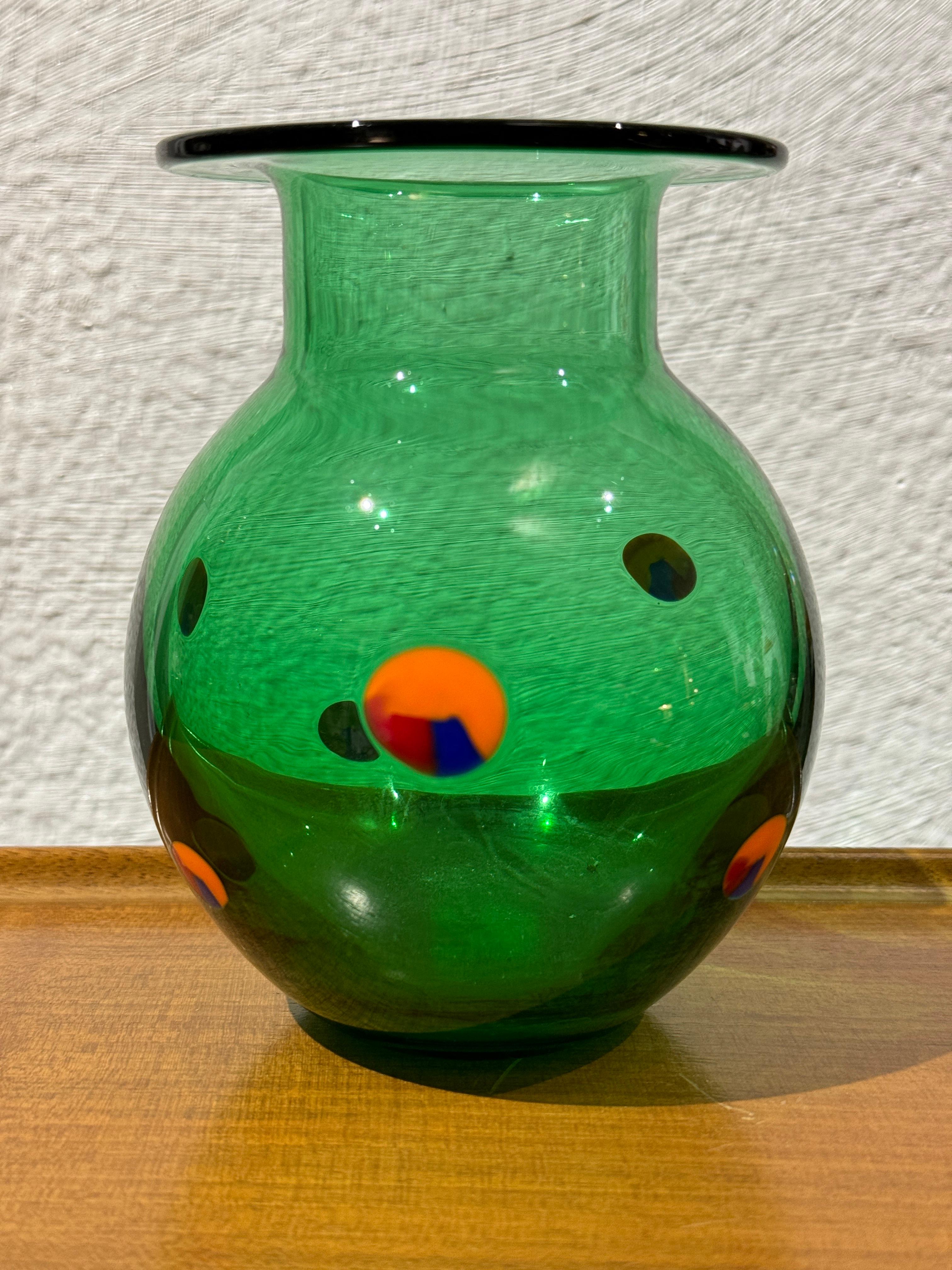 Fine XX secolo Vaso in vetro Artistics di Orrefors Sweden in vendita