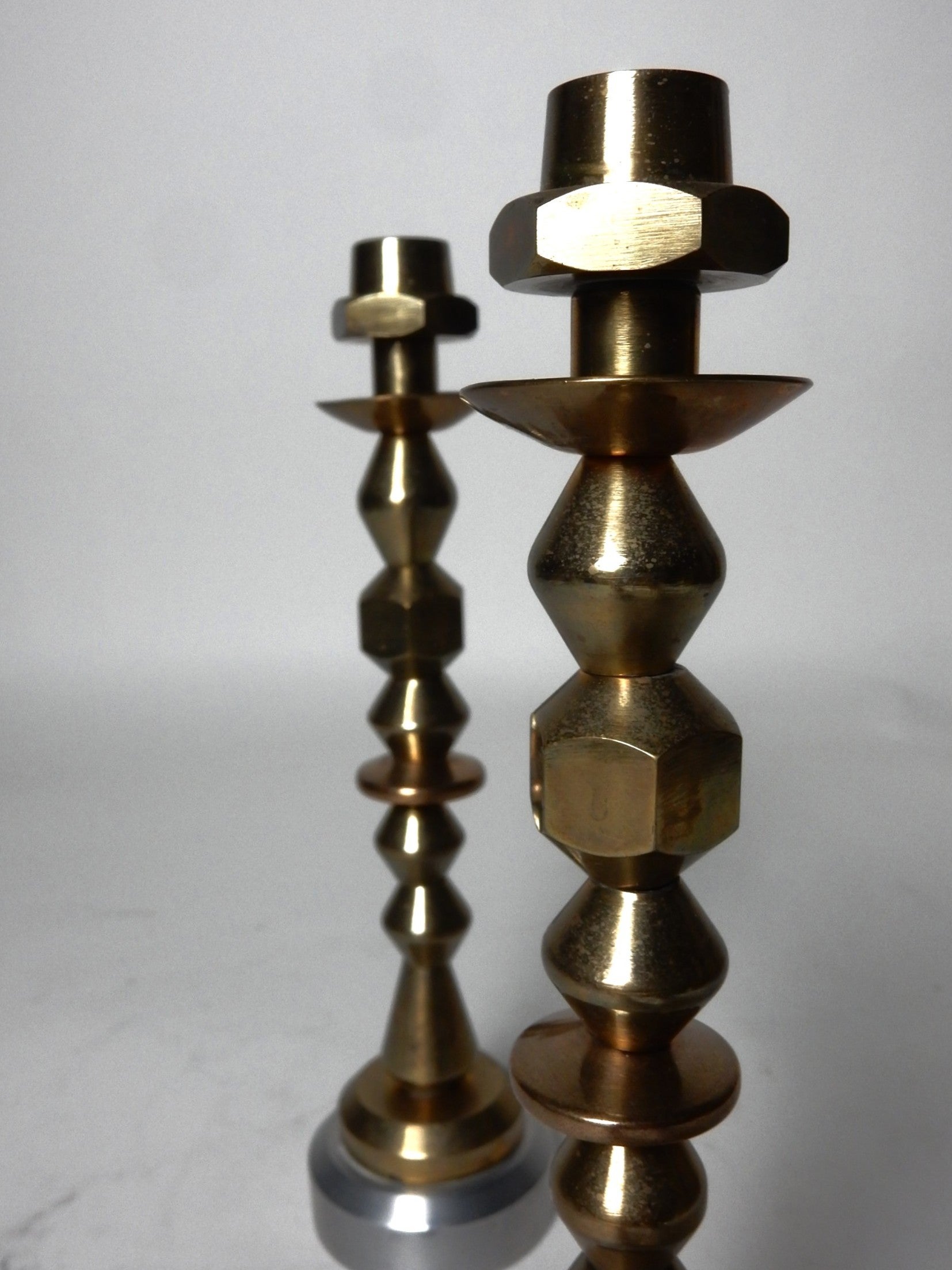 Americano Candelieri industriali artistici in ottone, rame e alluminio in vendita