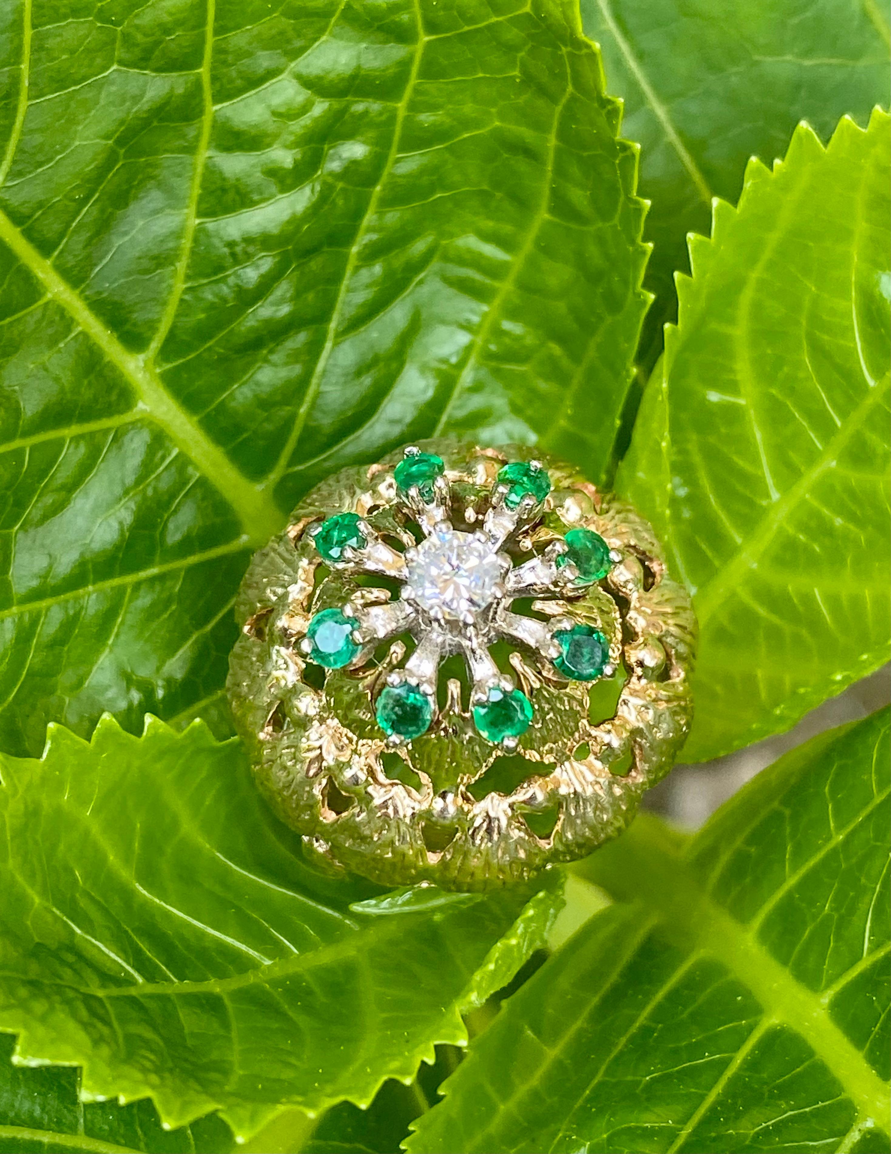 Round Cut Artistic Midcentury Flower Motif Emerald and Diamond 18k Gold Textured Dome Ring