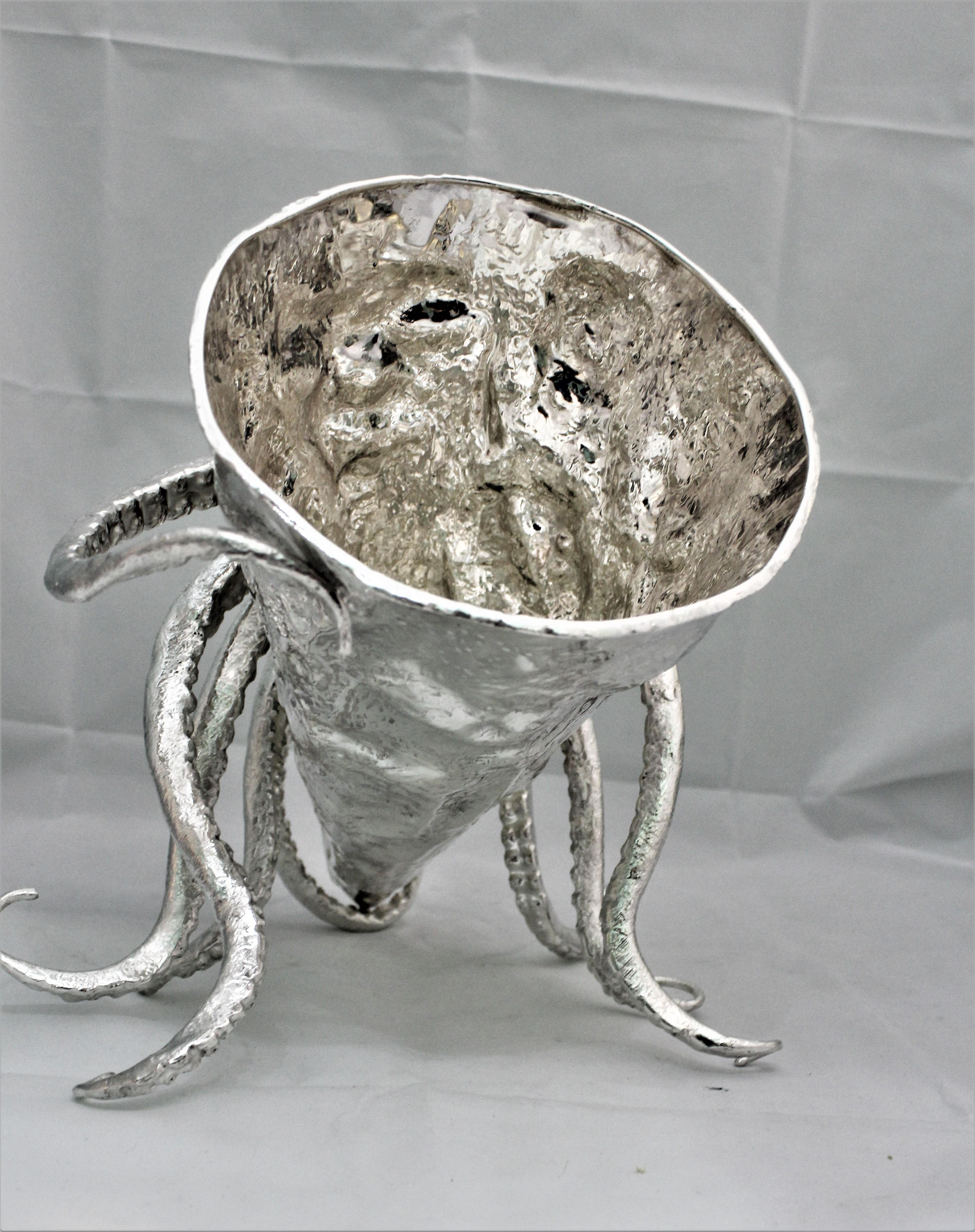 Artistic Pair of Silver Wine Coolers with Octopus Sculptures Italy, 1930s For Sale 1