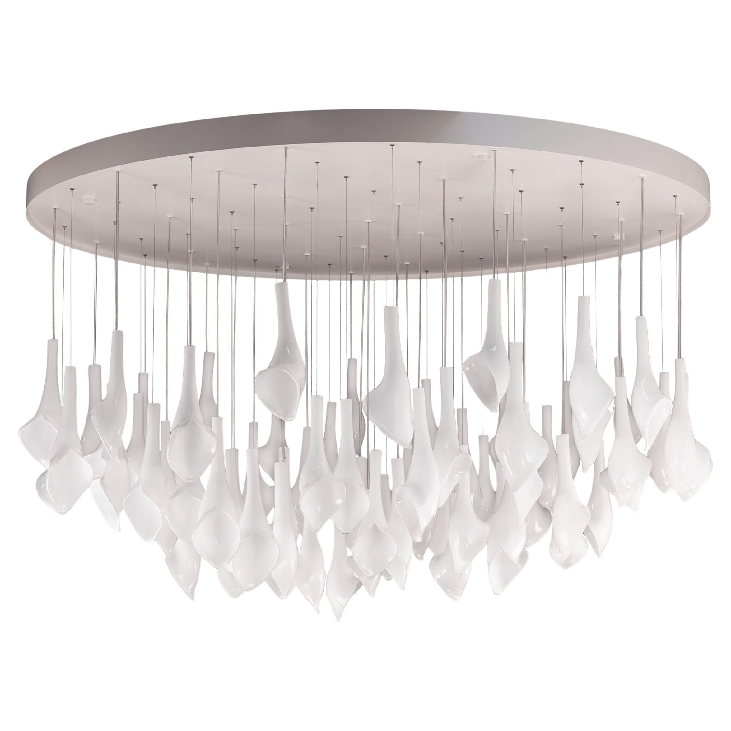 Artistic pendant chandelier 71 lights in White Murano glass drops by Multiforme For Sale