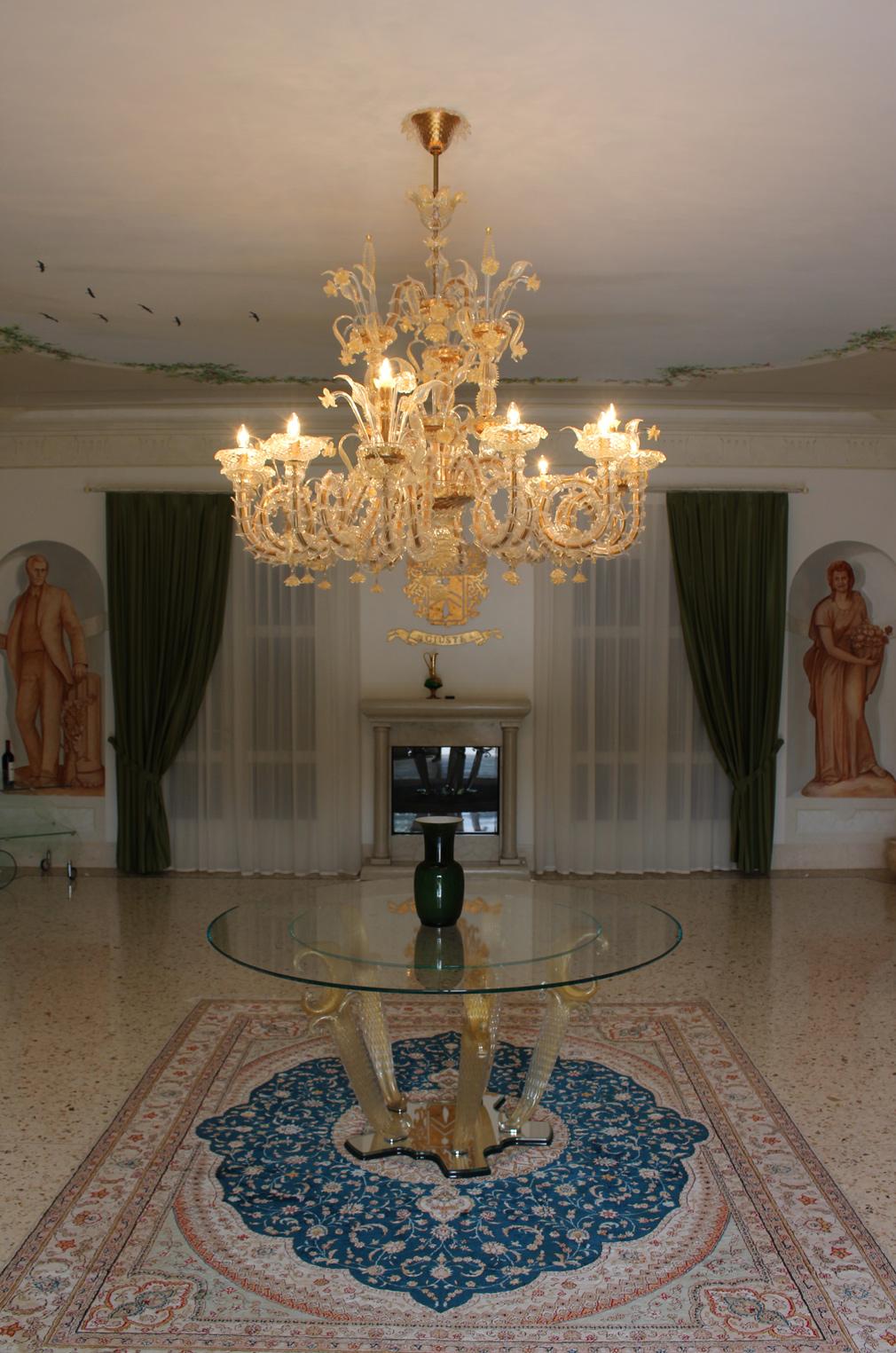 Vetro soffiato Sconce artistiche Rezzonico a 3 bracci in vetro cristallo-oro di Multiforme in vendita