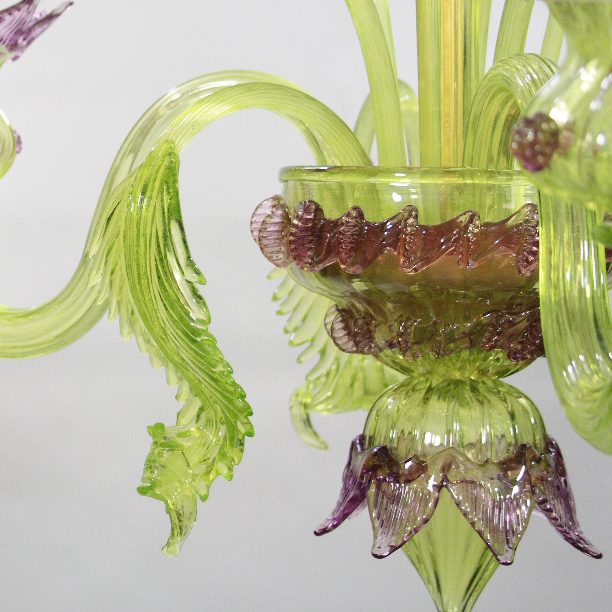 Lustre artistique raffiné à 3 bras en verre de Murano vert-amethyst par Multiforme en vente 1