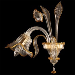 Sconce artistiche a 1 braccio, dettagli in vetro di Murano trasparente color ambra di Multiforme