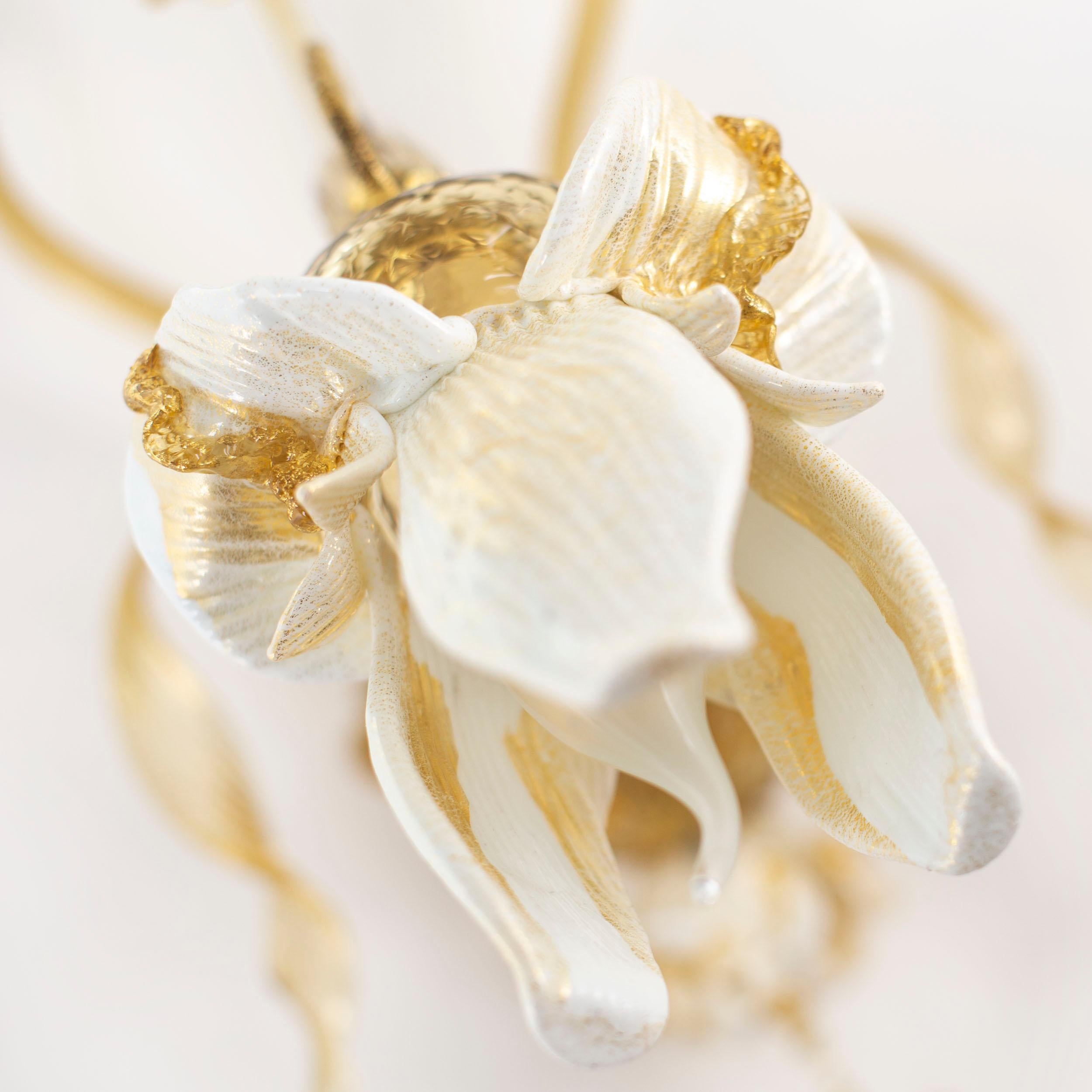 Vetro soffiato Sconce artistiche a 1 braccio in vetro di Murano color oro-paglia-bianco Iris Garden di Multiforme in vendita