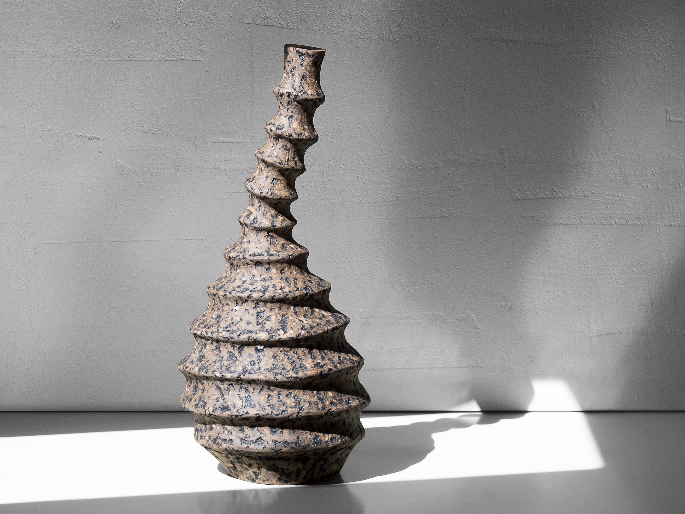Artistic Sculptural Vase, Floor Vase, Minimalist Sculpture, Brutalist Vase For Sale 3