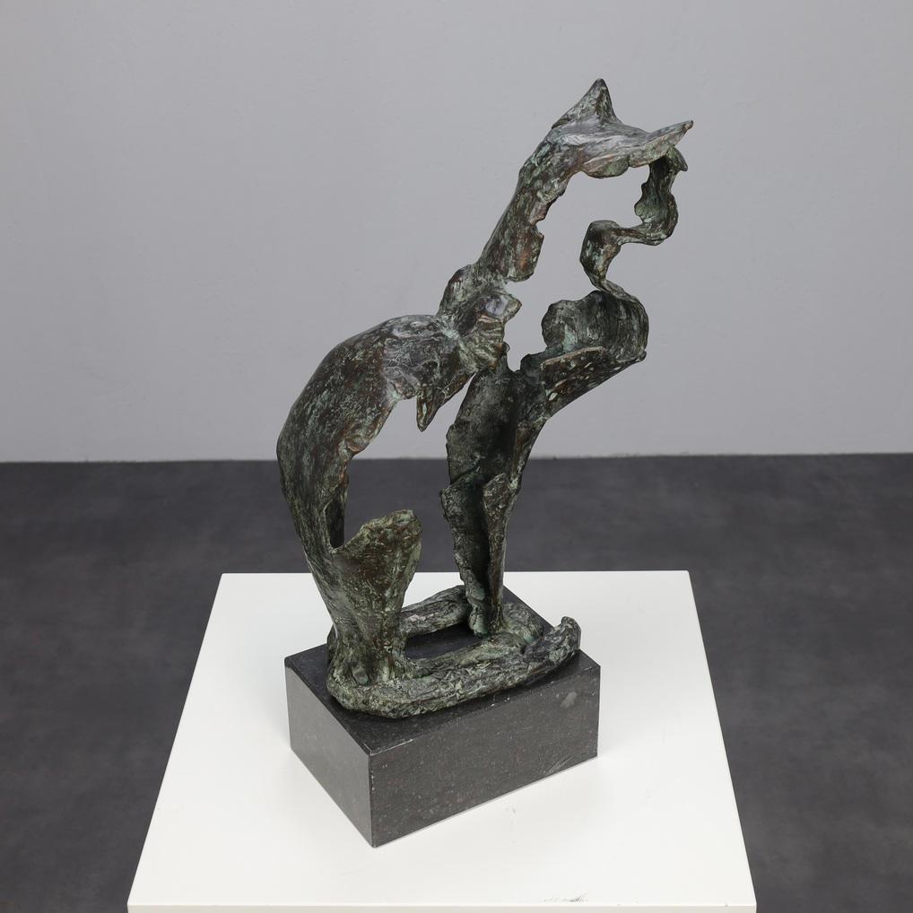 Late 20th Century Artistic Sculpture in Bronze – Majestic Cat For Sale