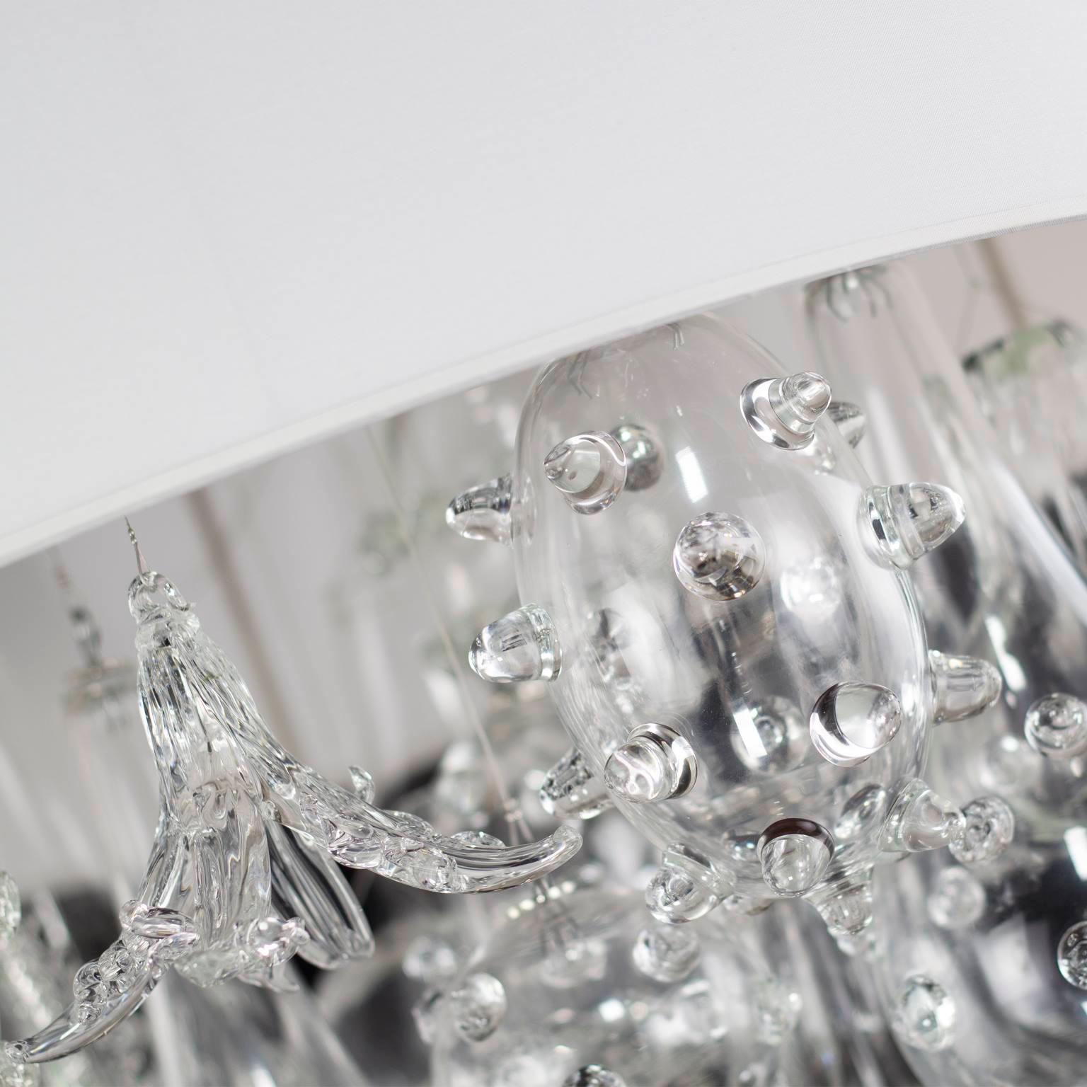 Lampenschirm aus Baumwolle mit künstlerischer Aufhängung und Kristallglasdetails von Multiforme (Sonstiges) im Angebot