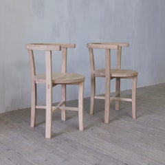 Artist's Chair – an elegant, pared back dining chair