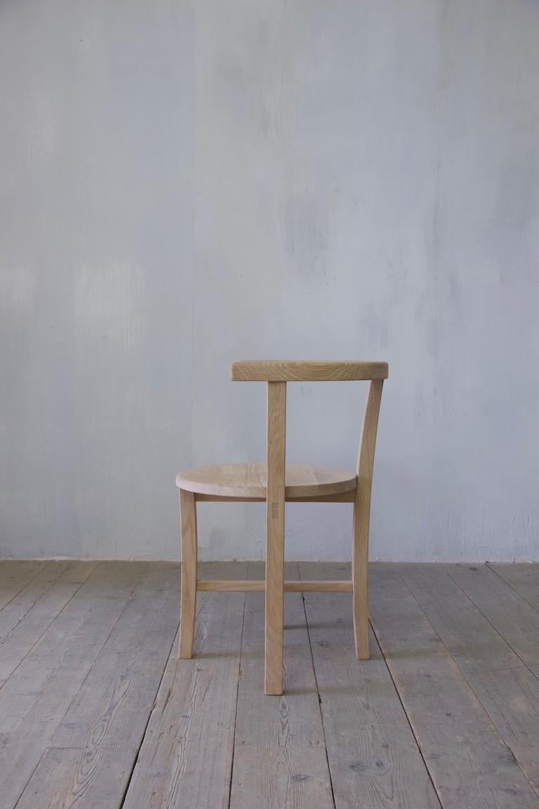 Artist's Chair – an elegant, pared back dining chair In New Condition For Sale In Stamford, GB