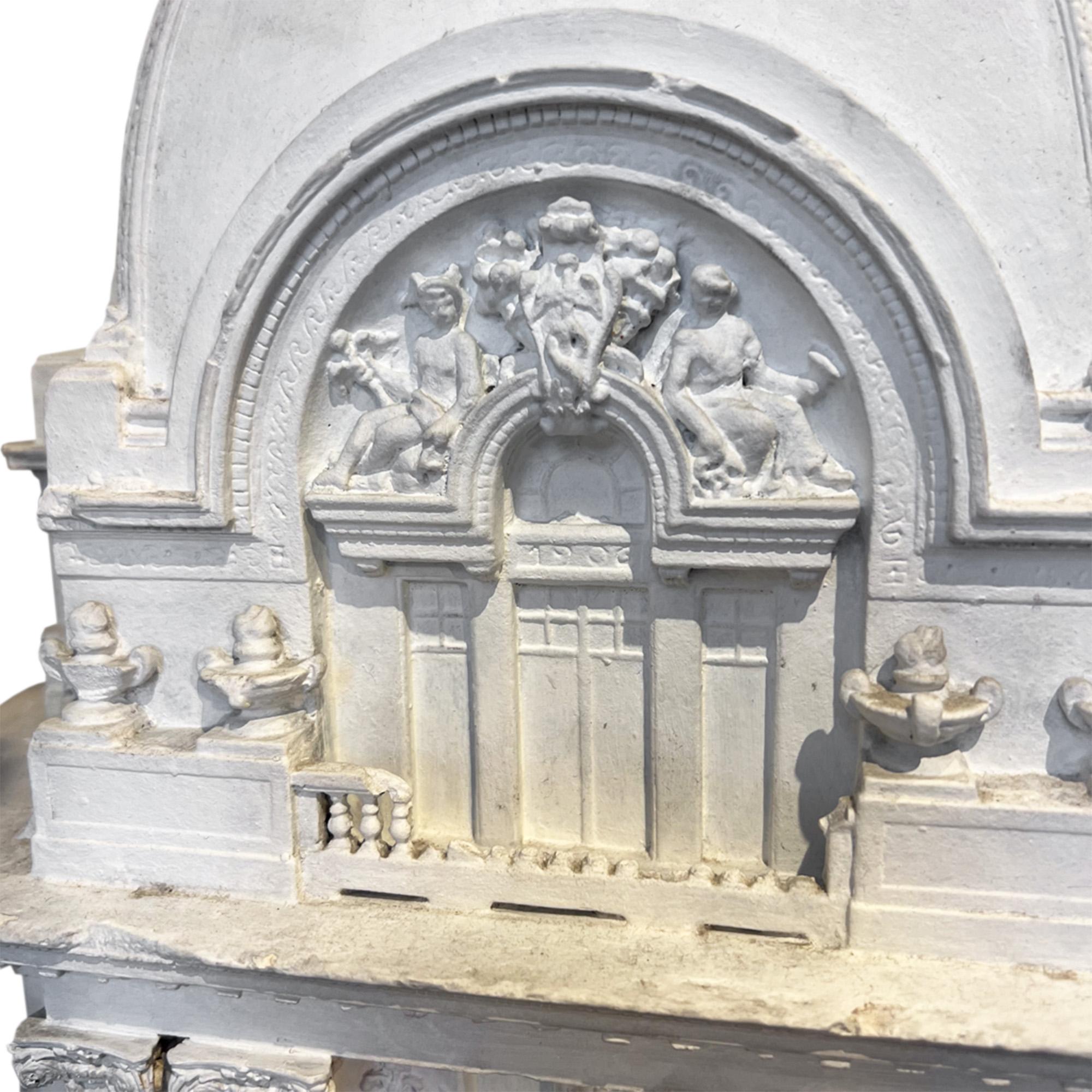Fait main Grande maquette en plâtre d'un bâtiment à Geneva, réalisée par un artiste au début du 20e siècle en vente