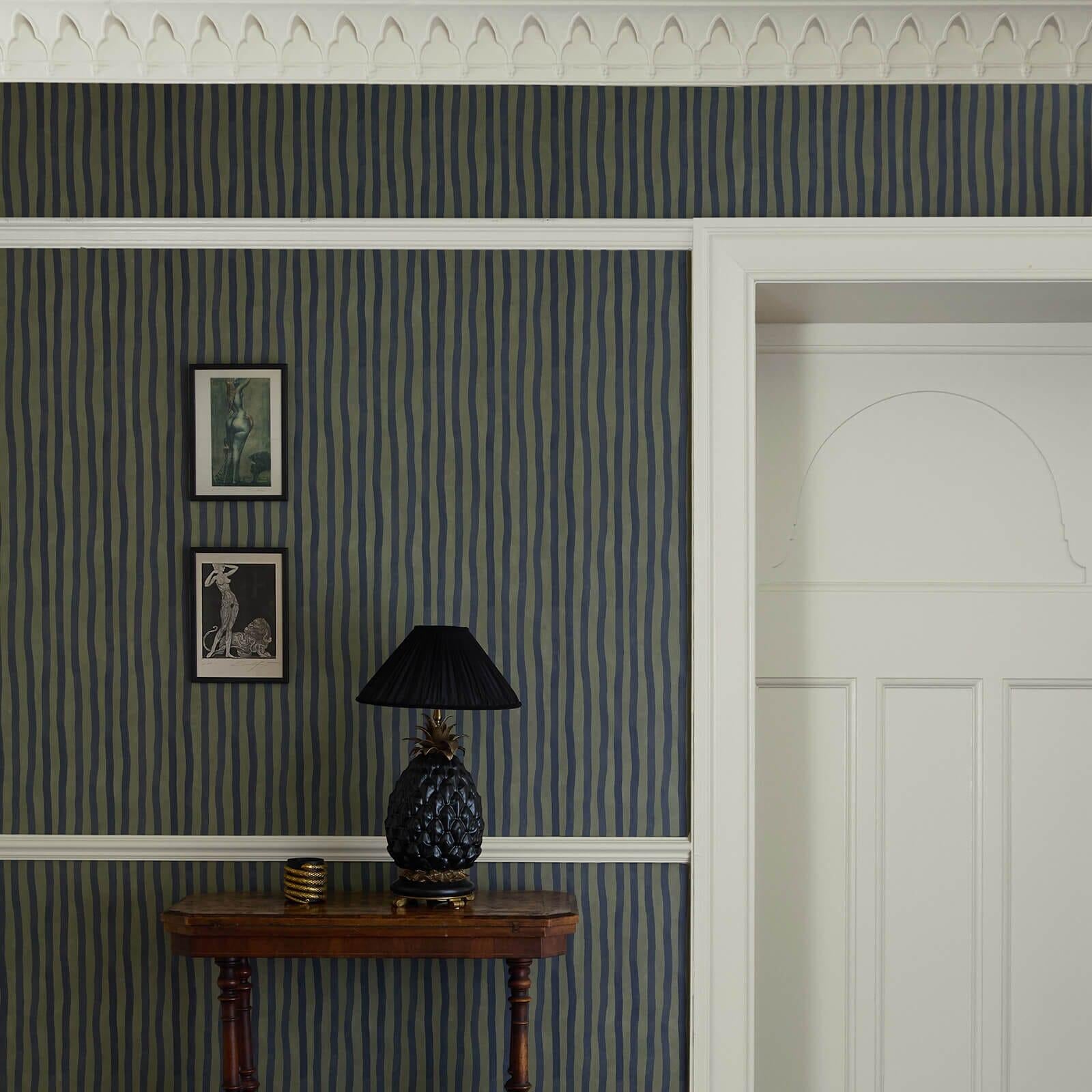 ARTIST'S STRIPE Papel Pintado - Laurustine & Galaxias Sueco en venta