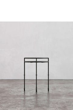 Artizan 20" H Round Side Table