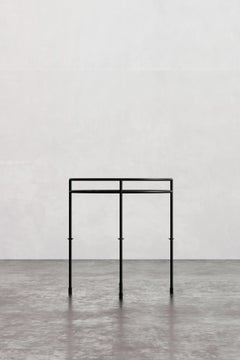 Artizan 22" H Round Side Table