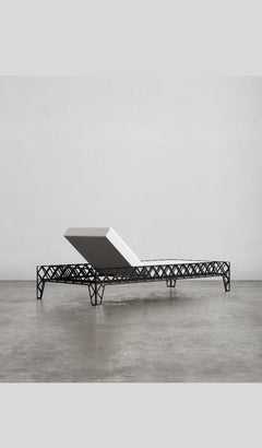 Chaise longue simple Artizan Prism par Atelier Artizan