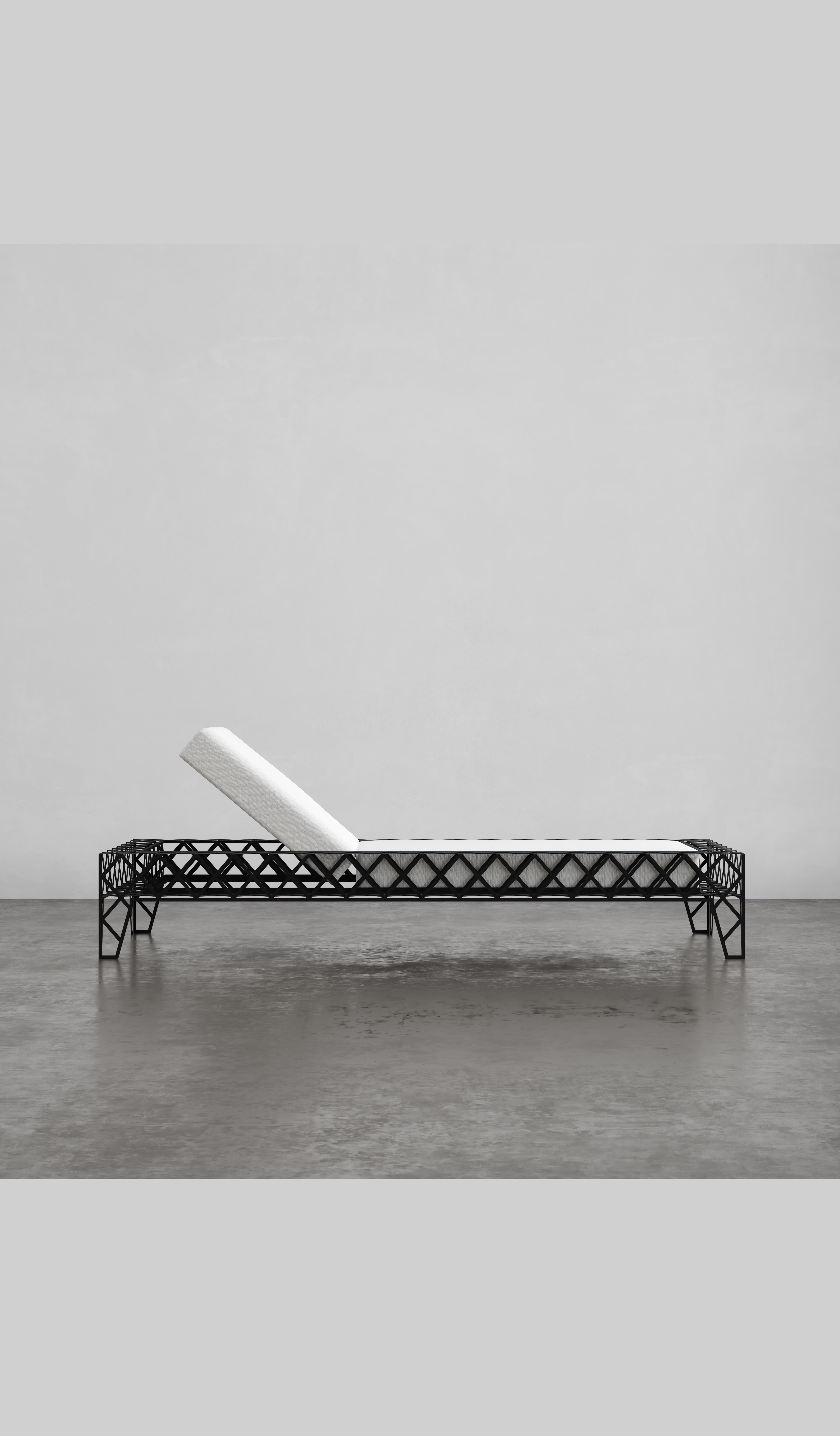 Sculpté à la main Chaise longue simple Artizan Prism en vente