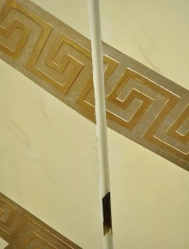 Artmax Divisorio per ambienti in stile Hollywood Regency con chiave greca a 4 pannelli con schermo in oro crema in vendita 2