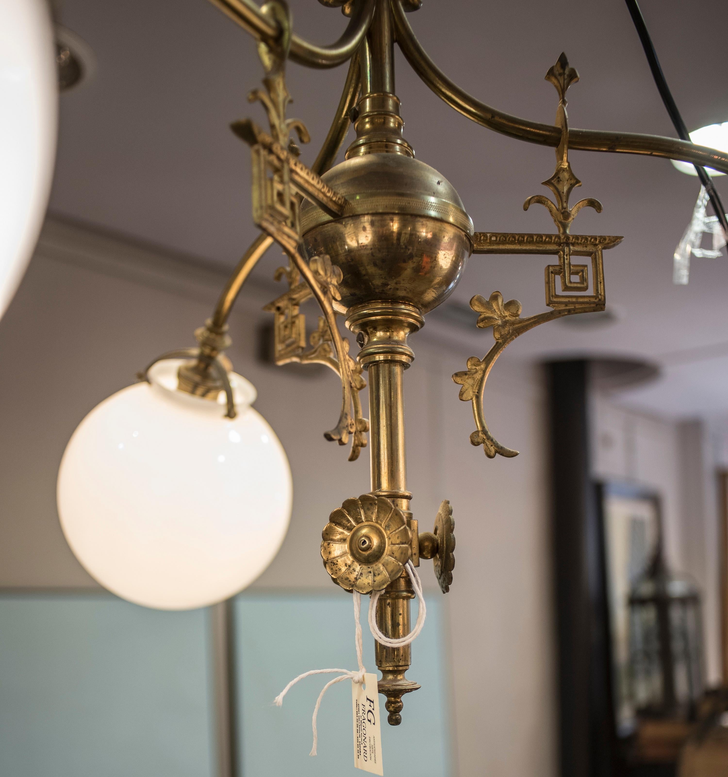 Art Nouveau French Cast Bronze Mercury Gold and White Opalines Chandelier, 1900 6