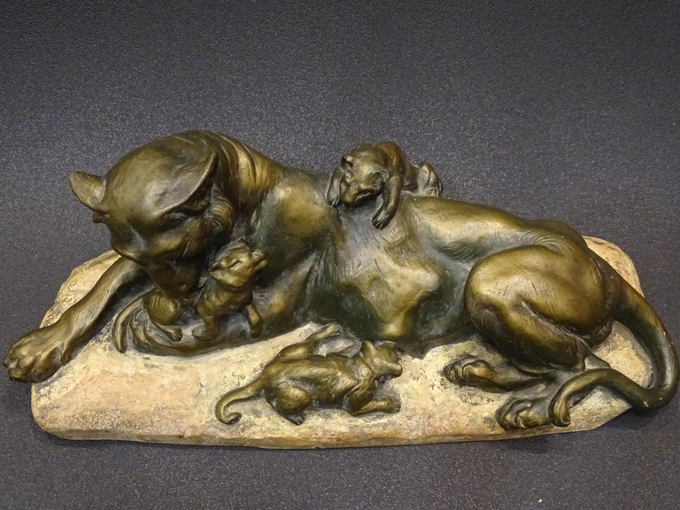 Art Nouveau Italian Scupture Terracotta, Lioness with Her Lions, A Amorgasti For Sale 3
