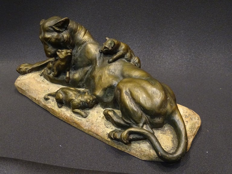 Art Nouveau Italian Scupture Terracotta, Lioness with Her Lions, A Amorgasti For Sale 4
