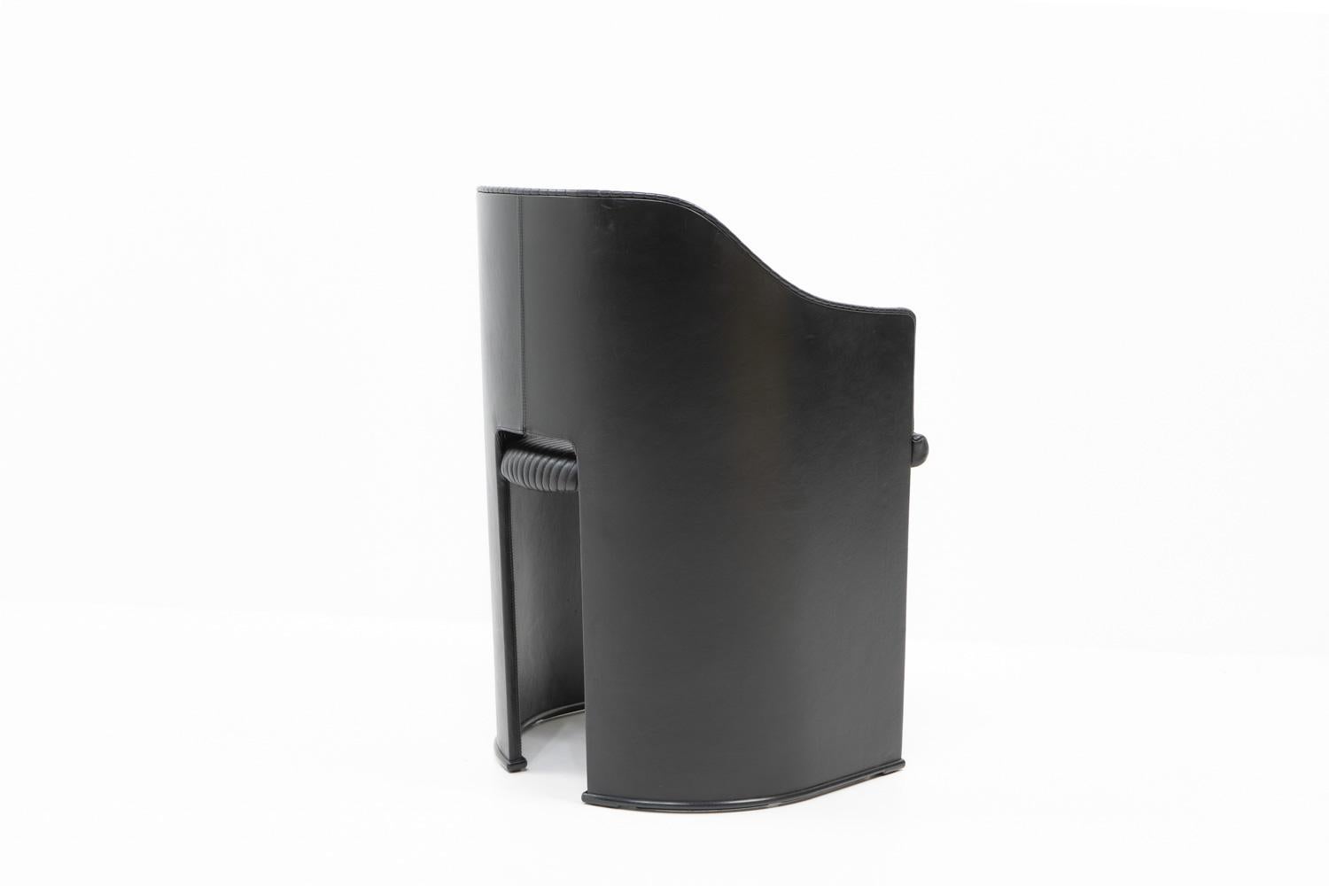 Artona 8551 Armchair by Afra and Tobia Scarpa for Maxalto - 1980s In Good Condition For Sale In Renens, CH