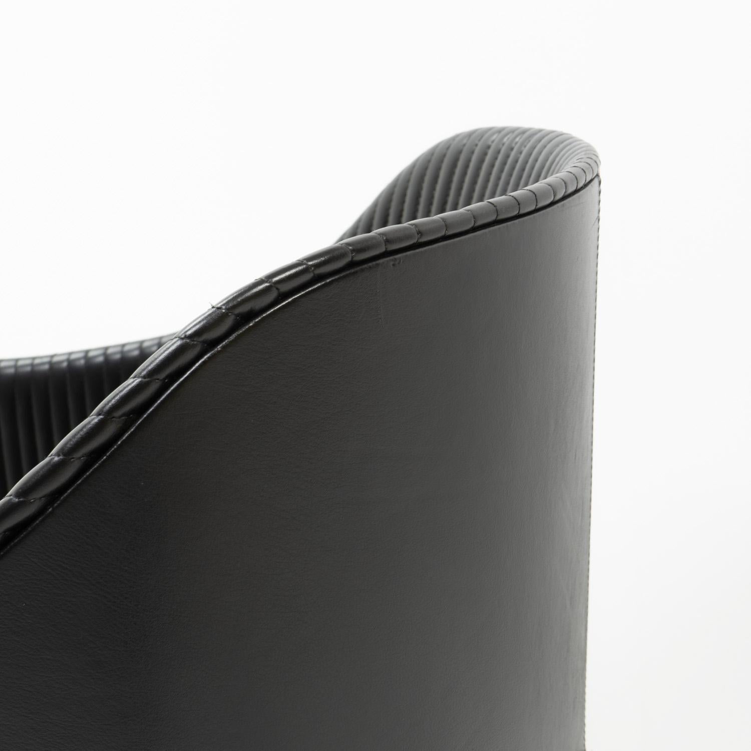 Leather Artona 8551 Armchair by Afra and Tobia Scarpa for Maxalto - 1980s For Sale