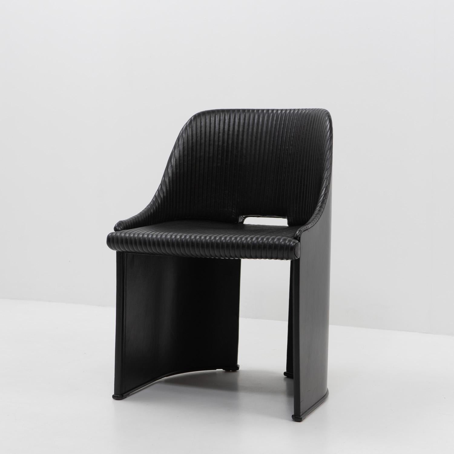 Artona 8551 Sidechair by Afra and Tobia Scarpa for Maxalto - 1980s In Good Condition For Sale In Renens, CH