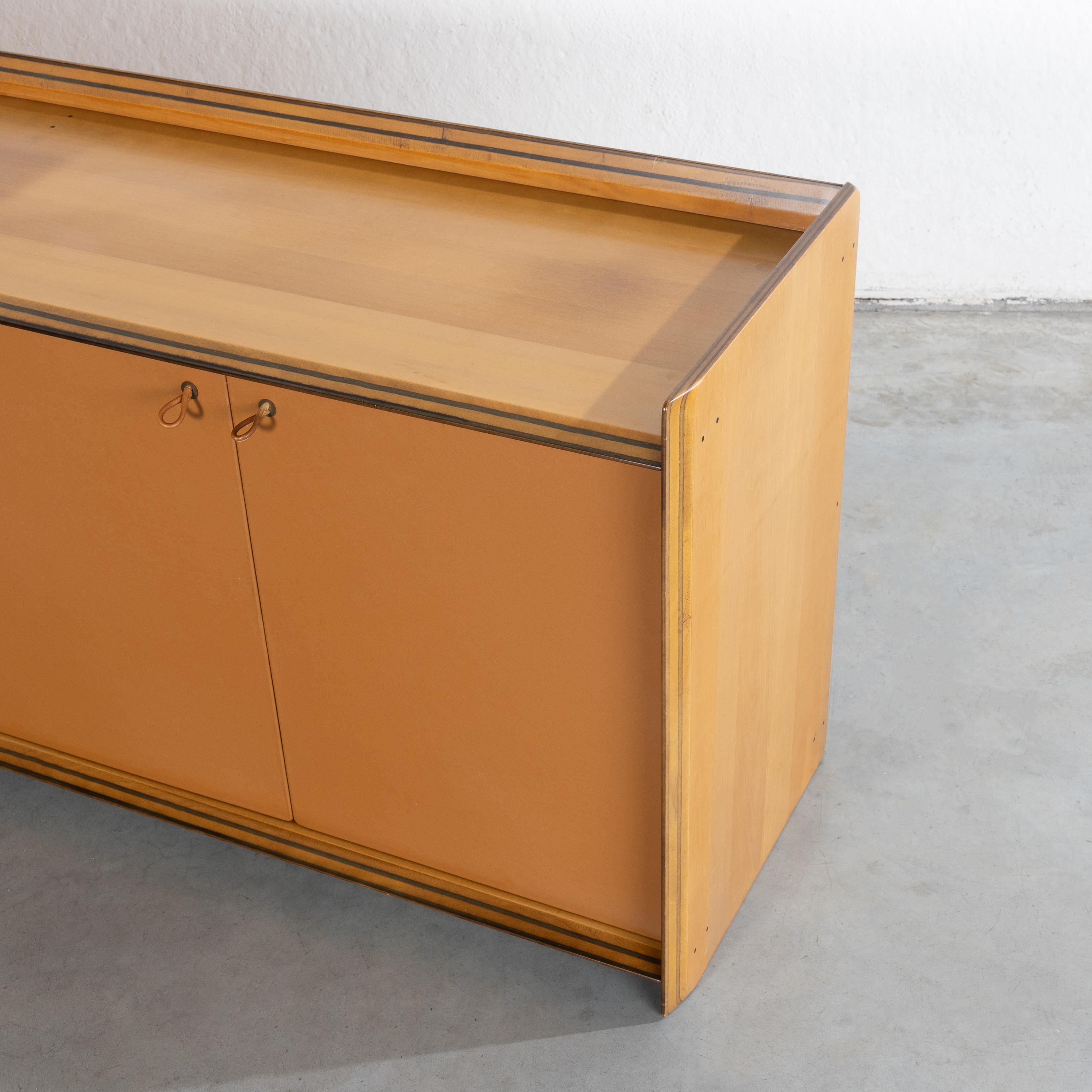 Leather Artona by Afra & Tobia Scarpa – Chest of drawers with 4 hinged doors – Maxalto For Sale