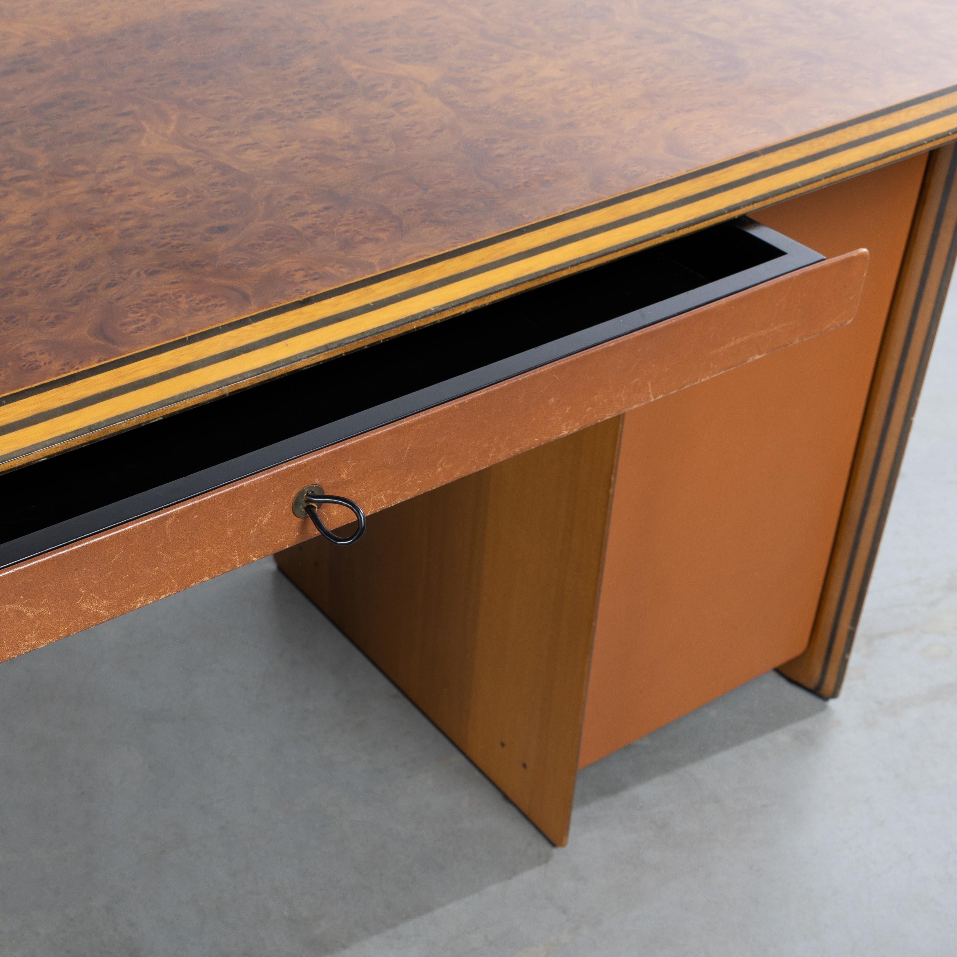 Artona by Afra & Tobia Scarpa – Walnut veneer laminate desk and chair For Sale 5