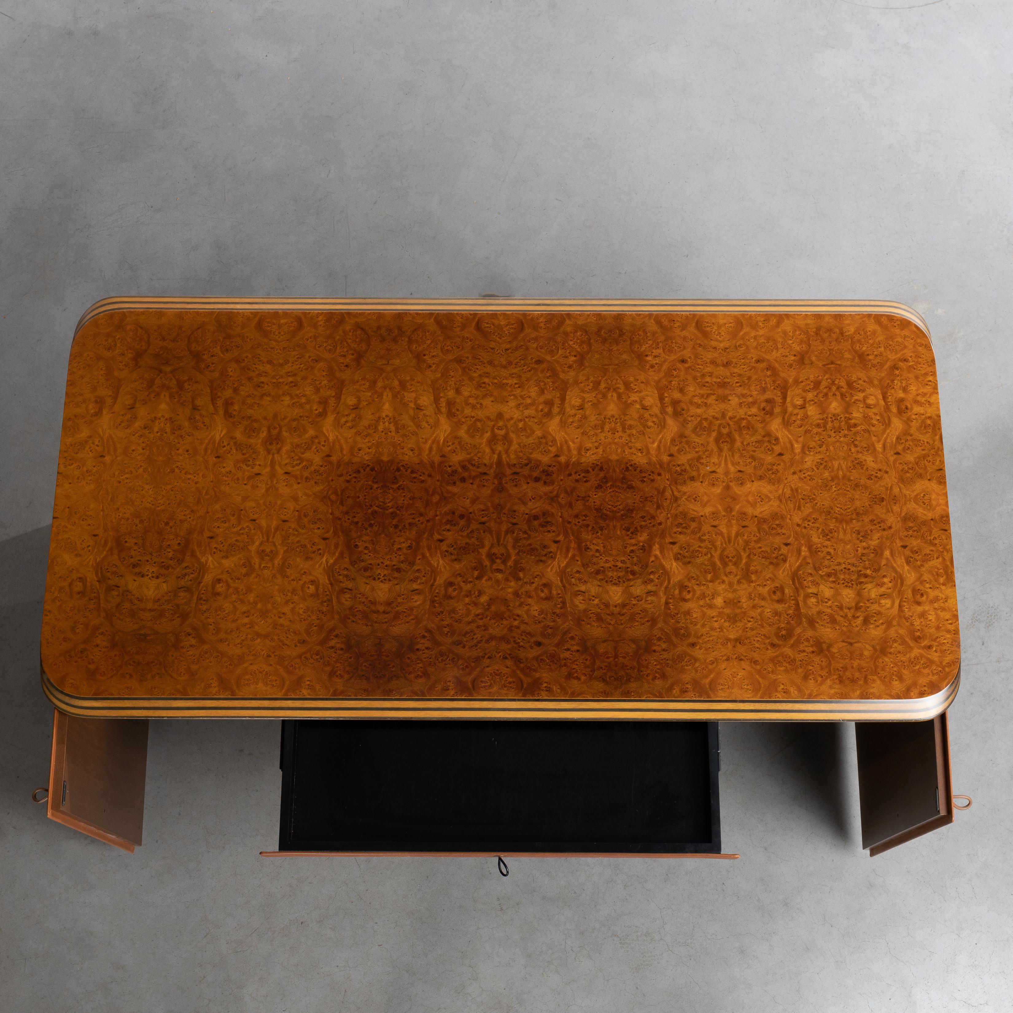 Artona by Afra & Tobia Scarpa – Walnut veneer laminate desk and chair For Sale 1