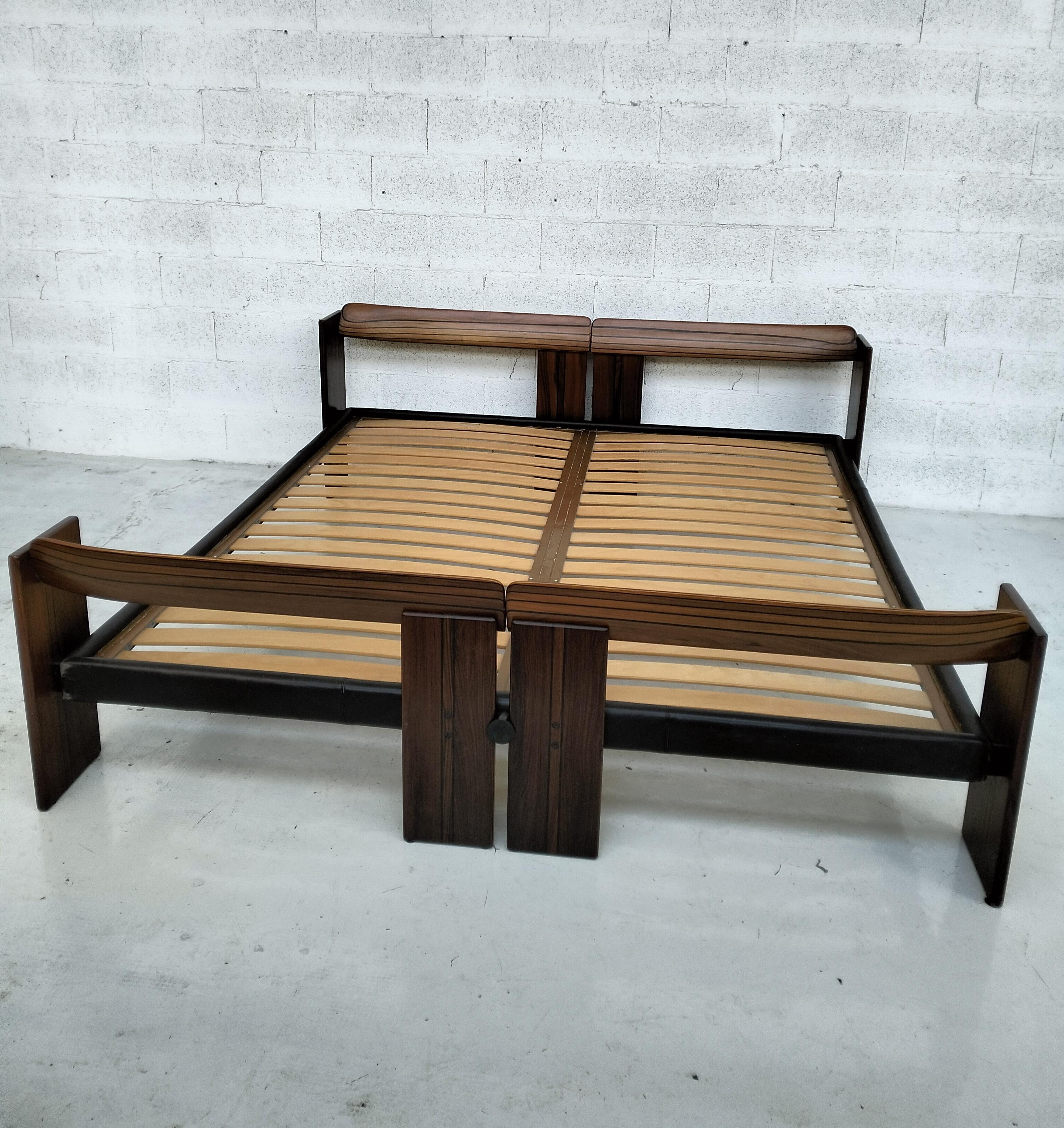 Late 20th Century  Artona Double bed by Afra e Tobia Scarpa for Maxalto 1970s For Sale