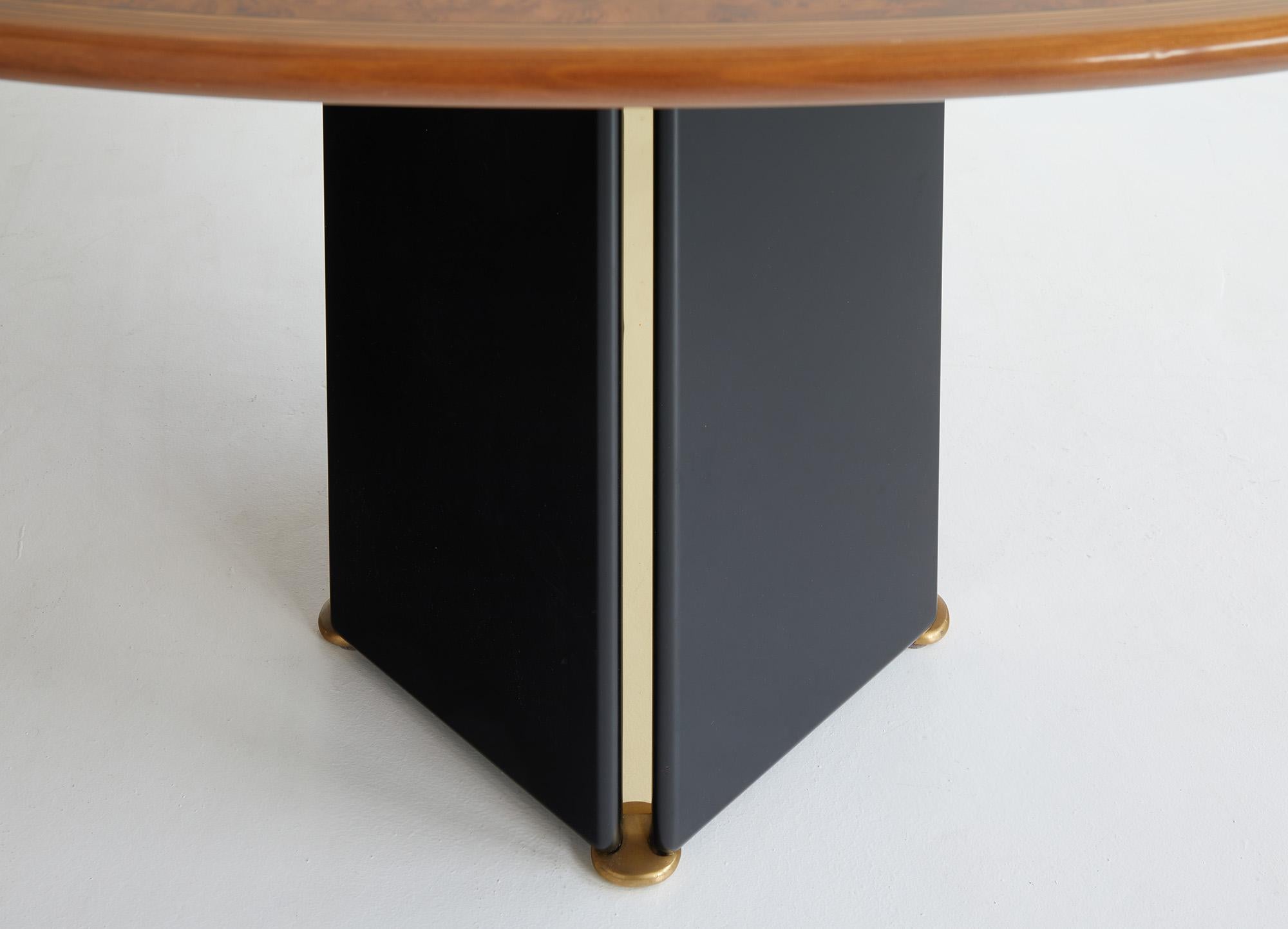 Late 20th Century Artona oval dining table by Afra and Tobia Scarpa, ed. Maxalto 1975 For Sale