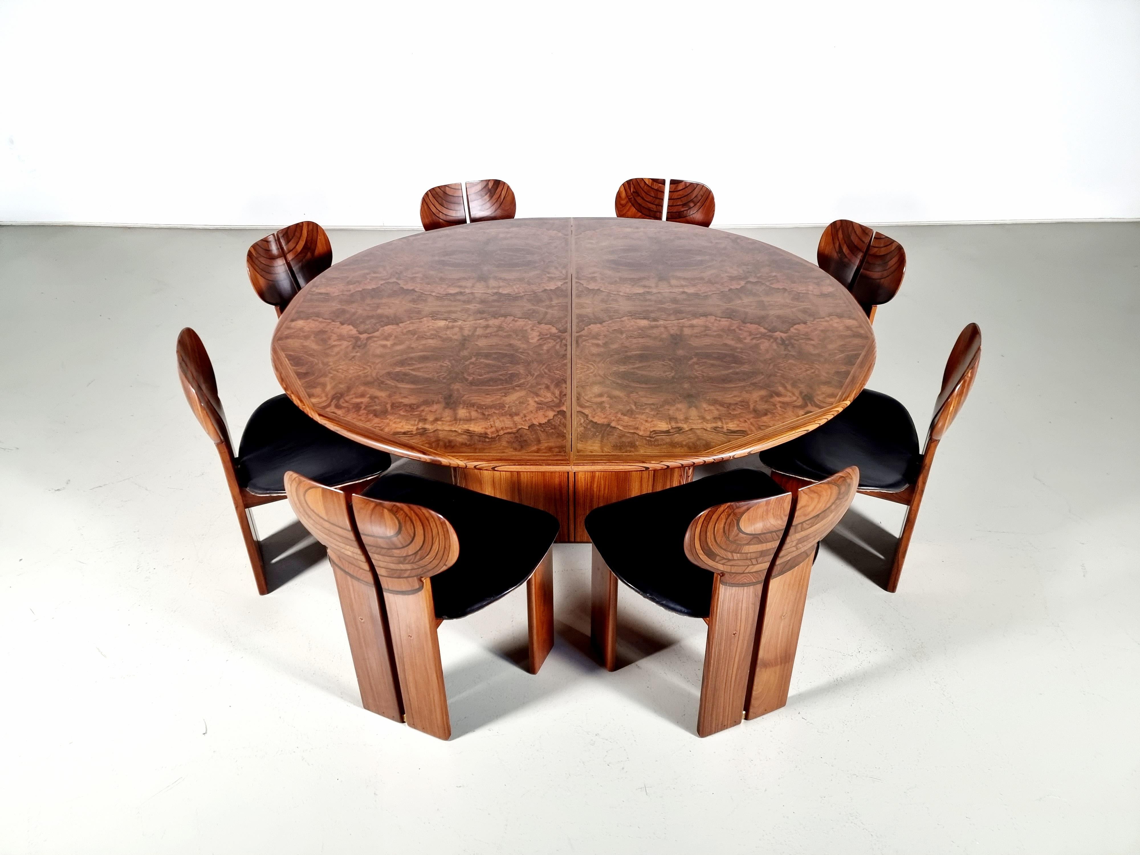 European Artona 'Africa' dining set by Tobia Scarpa in walnut wood and leather, Maxalto For Sale