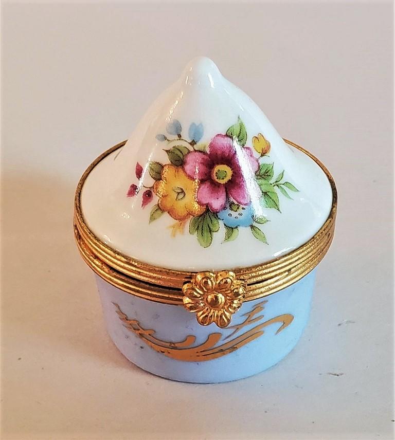 Hand-Painted Artoria Limoges Ring Box