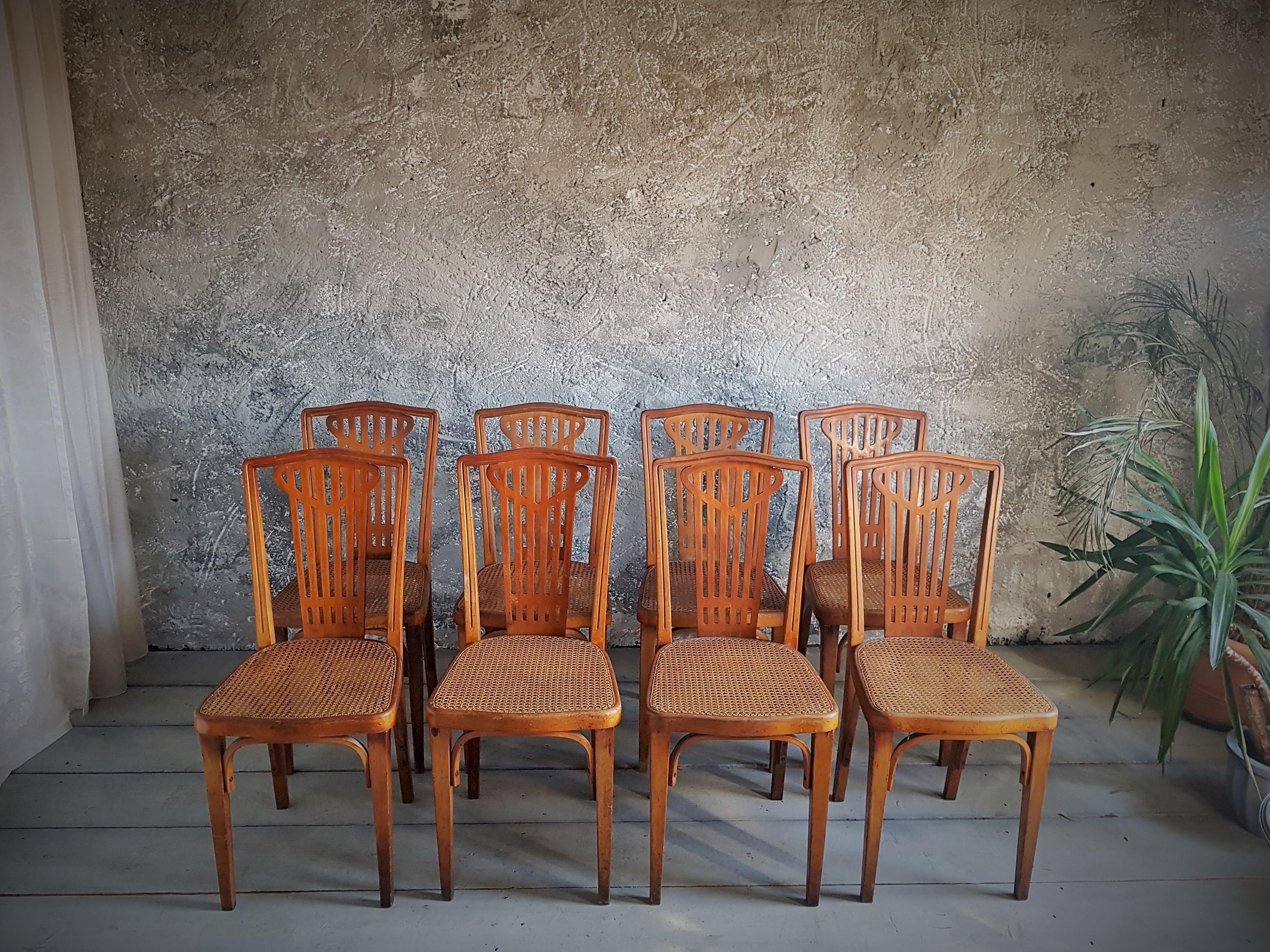 Arts and Craft Art Nouveau Set of 8 Bentwood Chairs Signed Thonet, 1900 For Sale 10