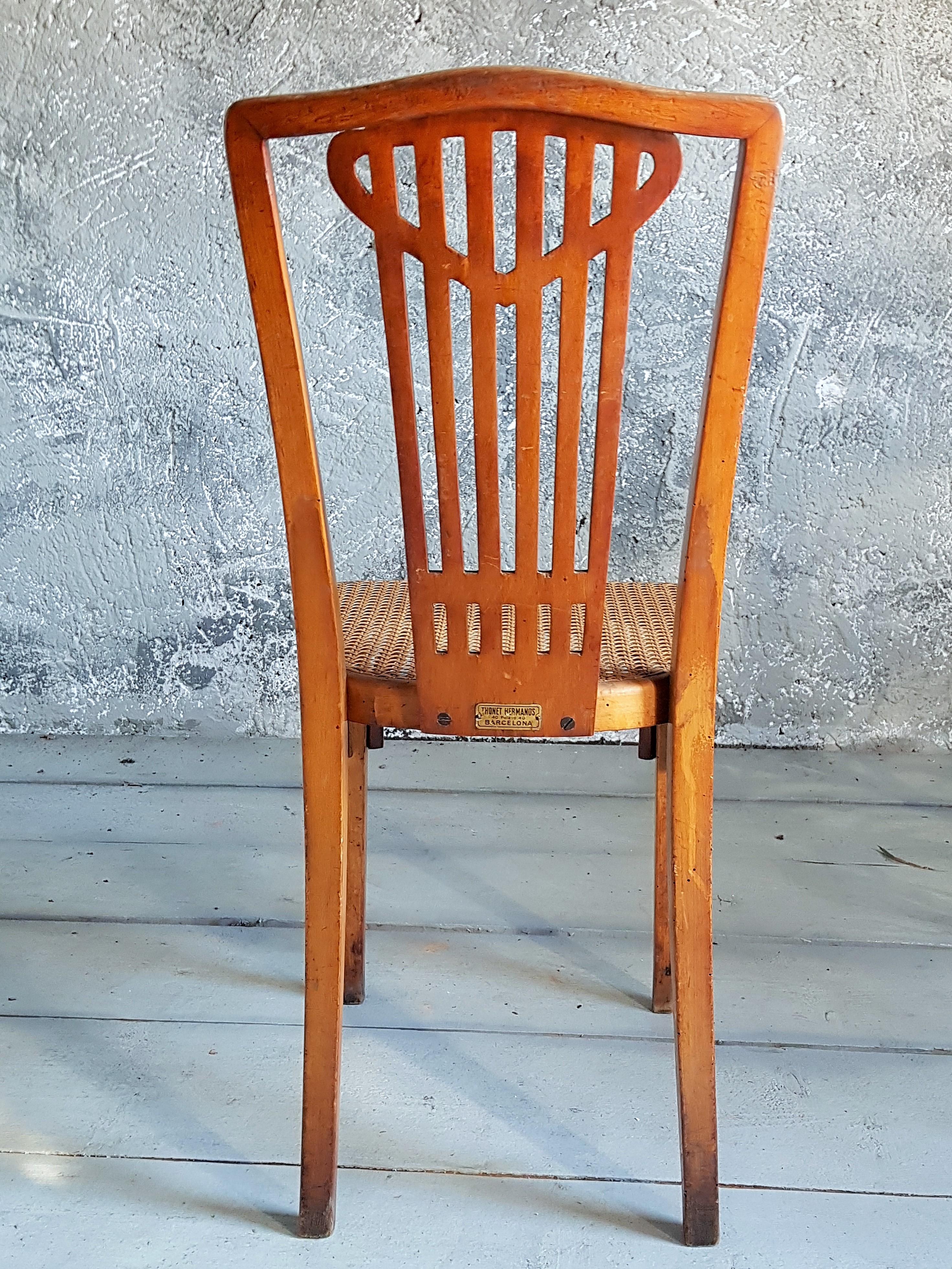 Bois cintré Ensemble de 8 chaises en bois cintré Arts and Craft Art Nouveau signées Thonet, 1900 en vente