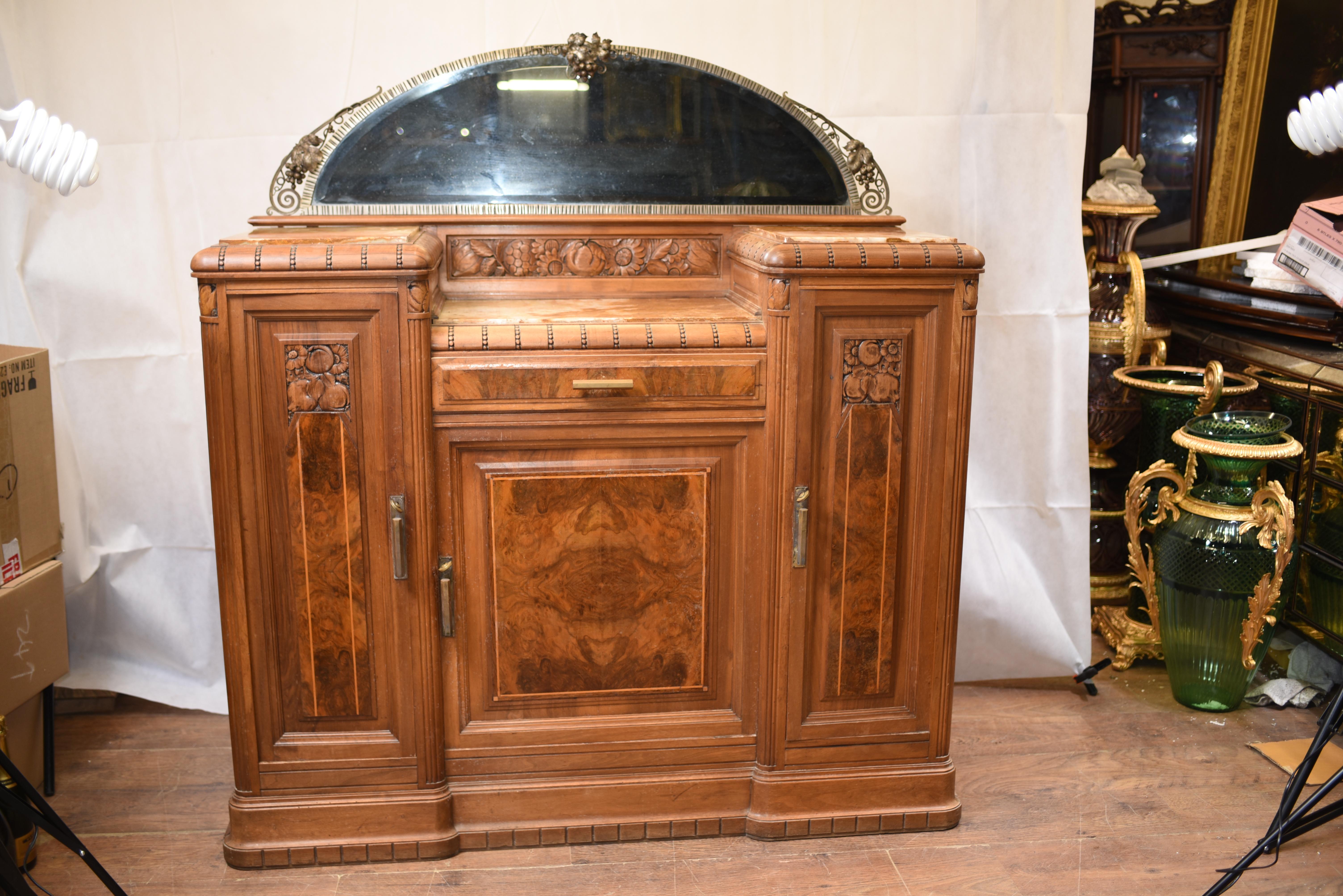 Arts and Craft Cabinet Dresser Server, Antique Walnut circa 1885 In Good Condition For Sale In Potters Bar, GB