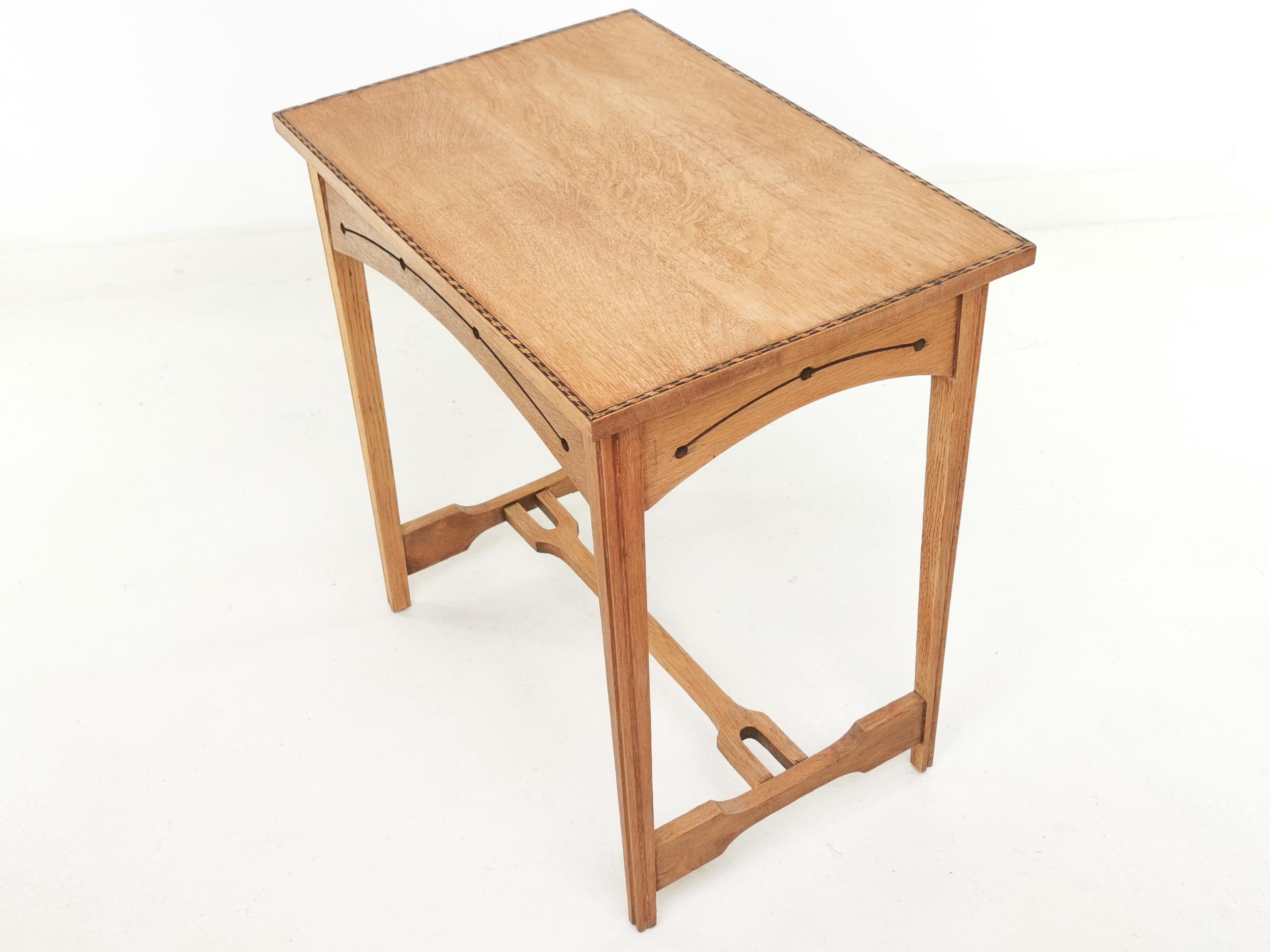 Mid-Century Modern Arts & Crafts Antique Oak Side Table
