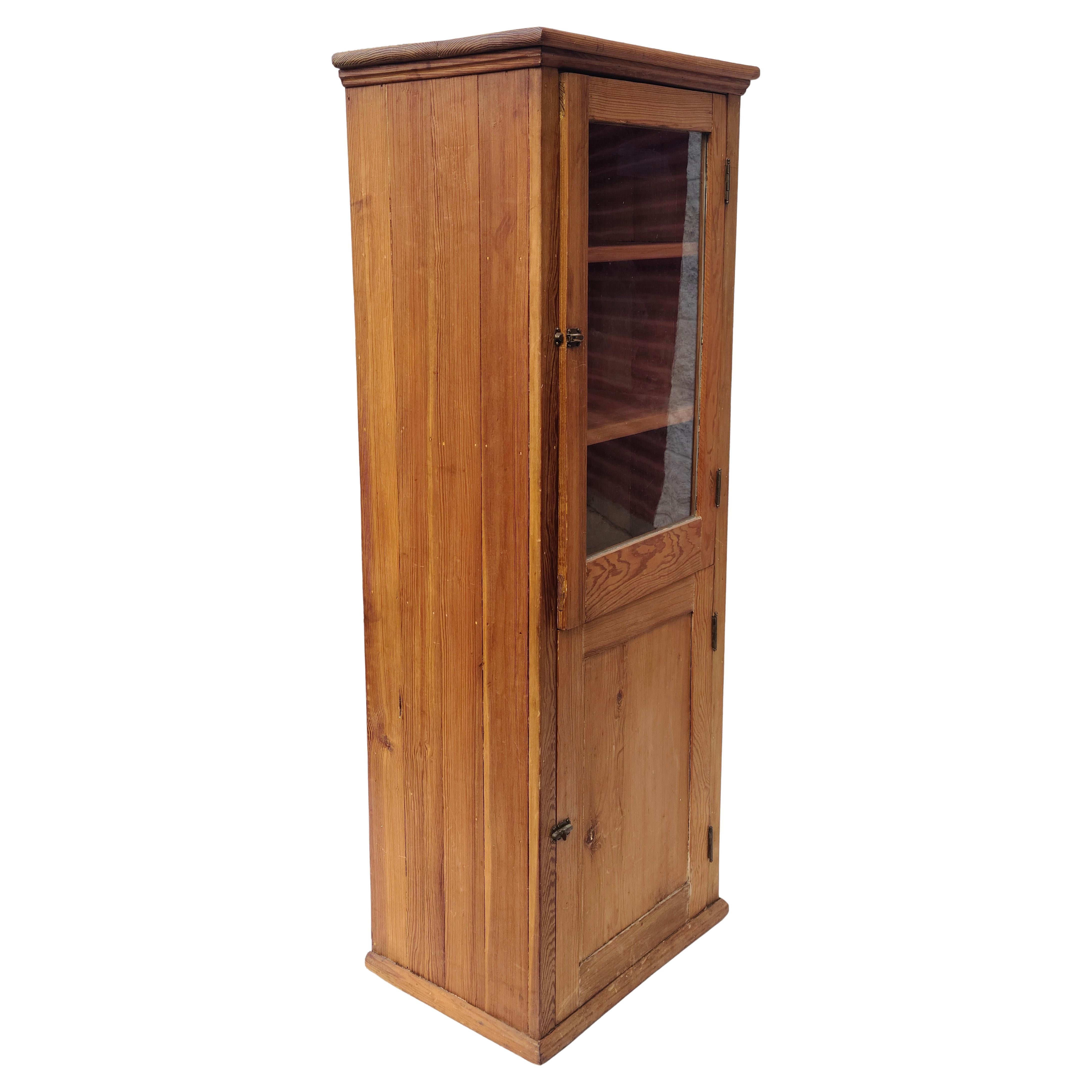 Arts and Crafts Apothecary Medicine Cabinet For Sale 6
