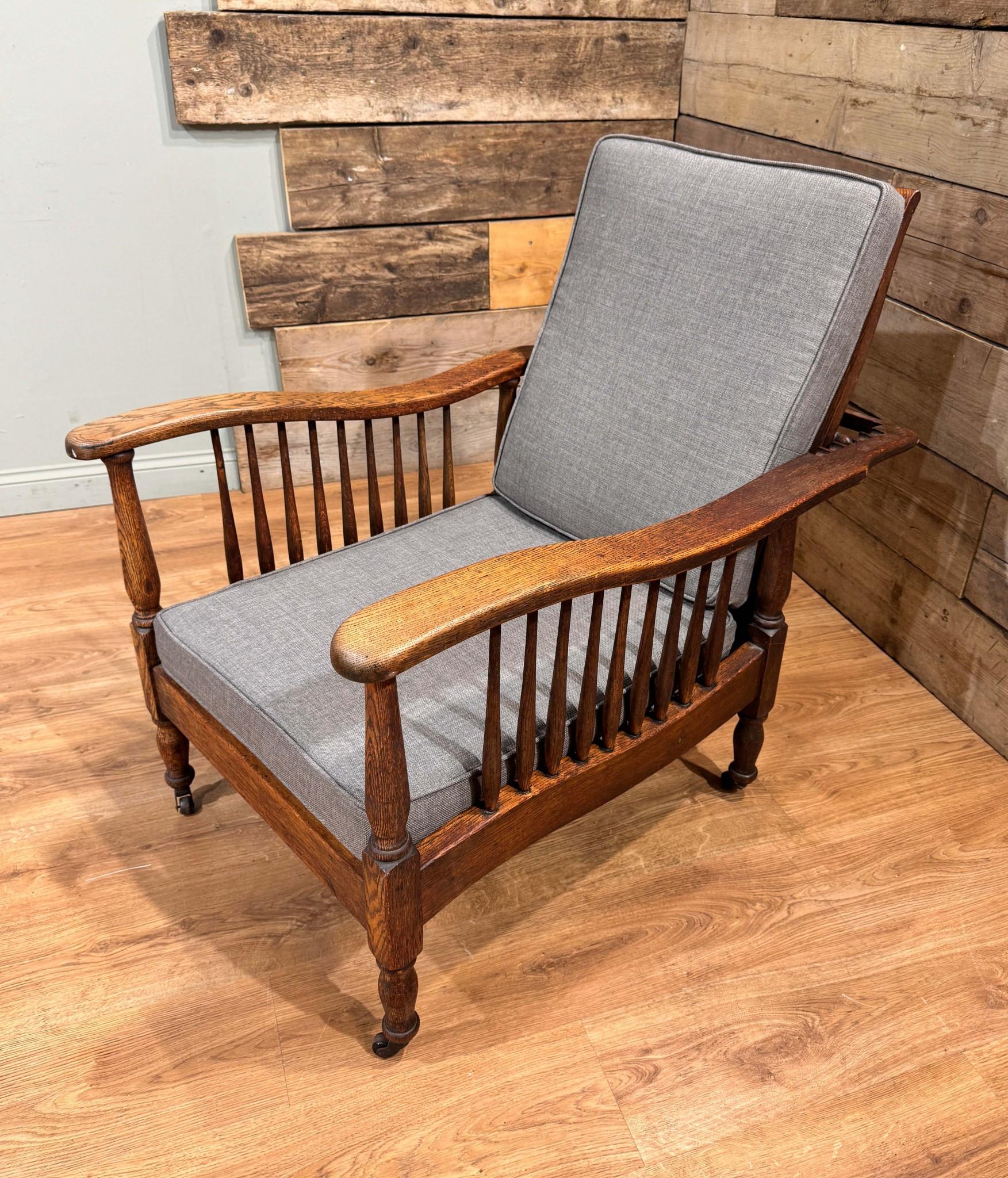You are viewing an on trend Arts and Crafts reclining arm chair
Very comfortable and features and adjustable reclining back so you can almost lie down
By Shapland and Petter
Shapland and Petter was an English furniture manufacturer founded in the