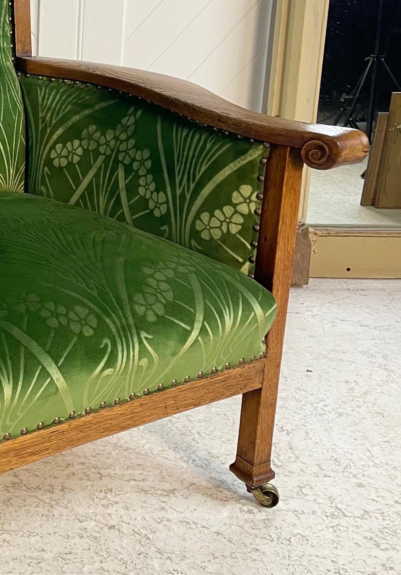 Arts And Crafts Armchair attributed to Walter Cave In Good Condition For Sale In Petworth, GB